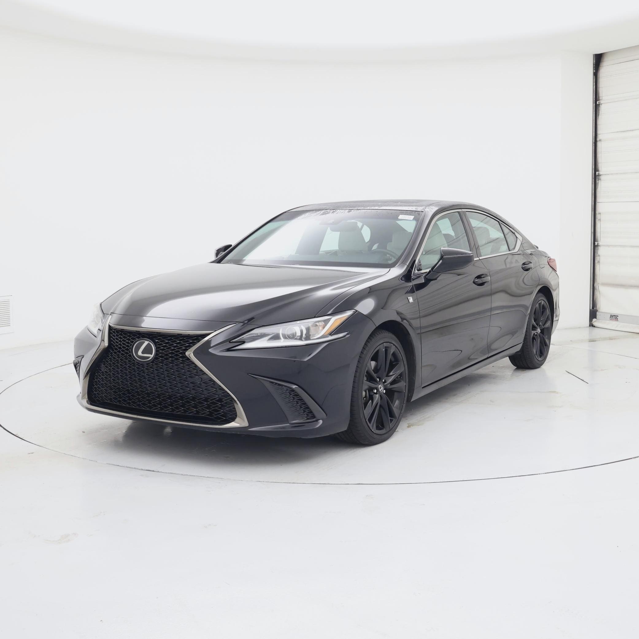 Thumbnail: 2021 Lexus ES - 4