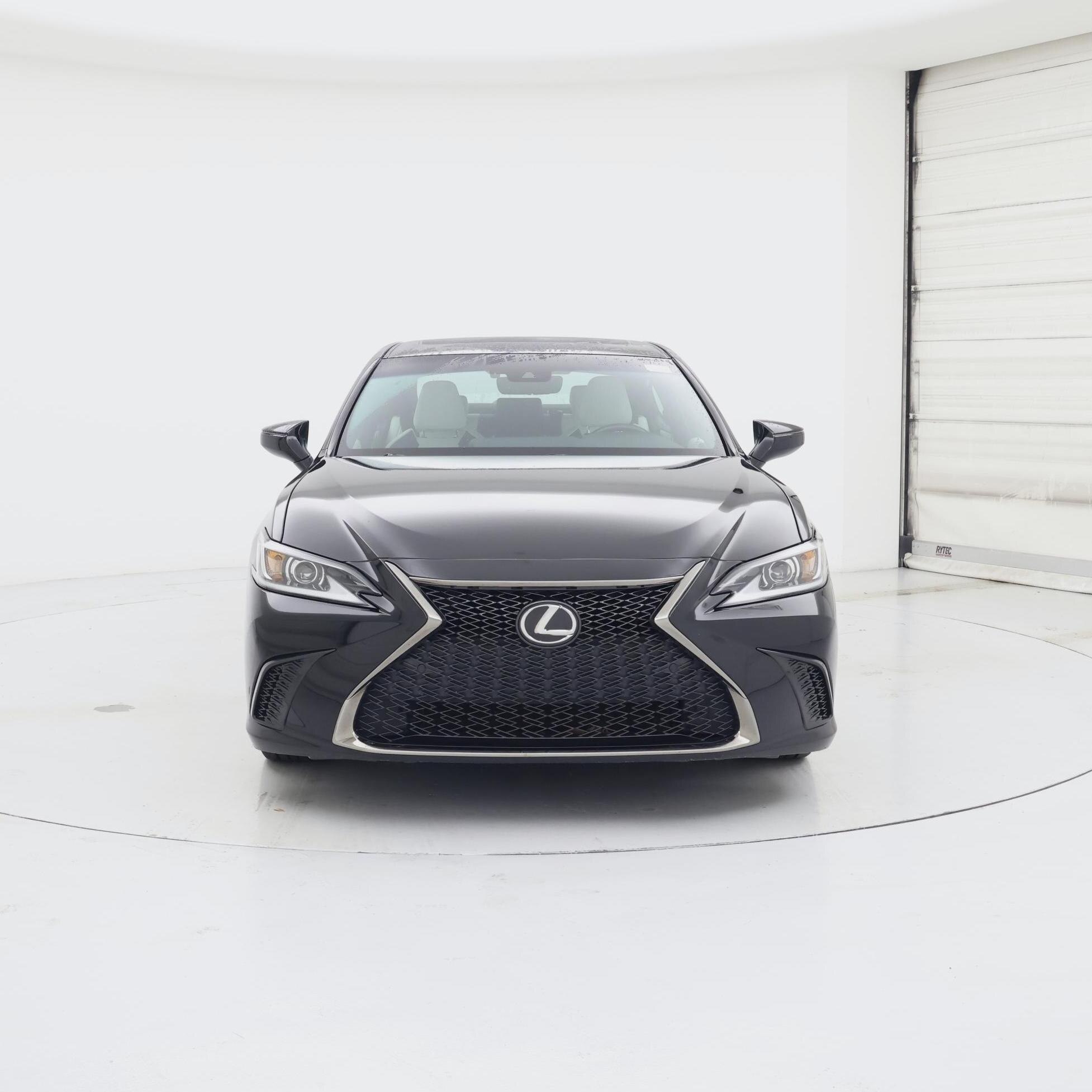 Thumbnail: 2021 Lexus ES - 5