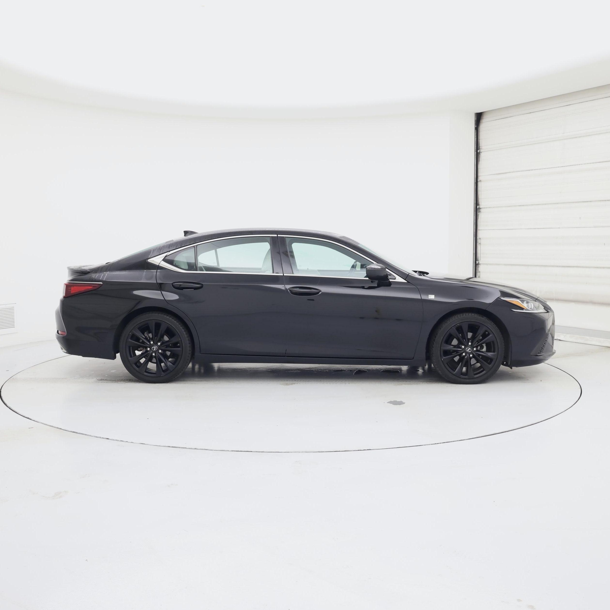 Thumbnail: 2021 Lexus ES - 7