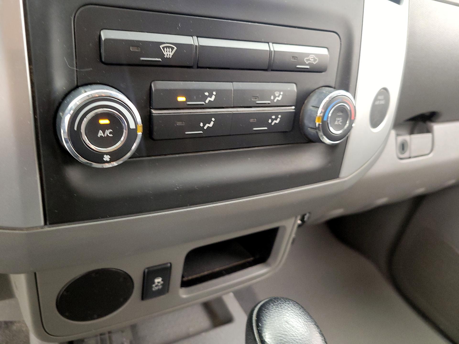 Thumbnail: 2020 Nissan Frontier - 14