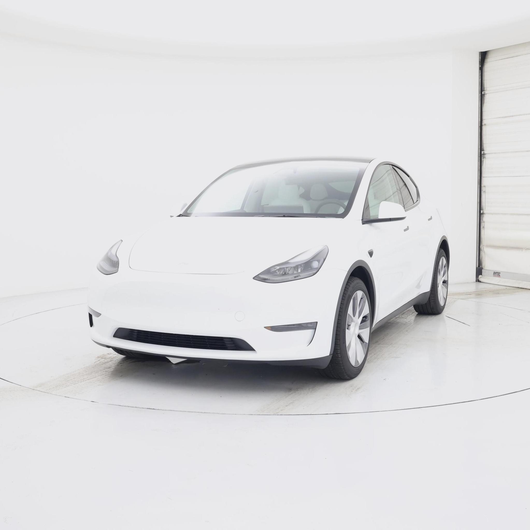 Thumbnail: 2024 Tesla Model Y - 4