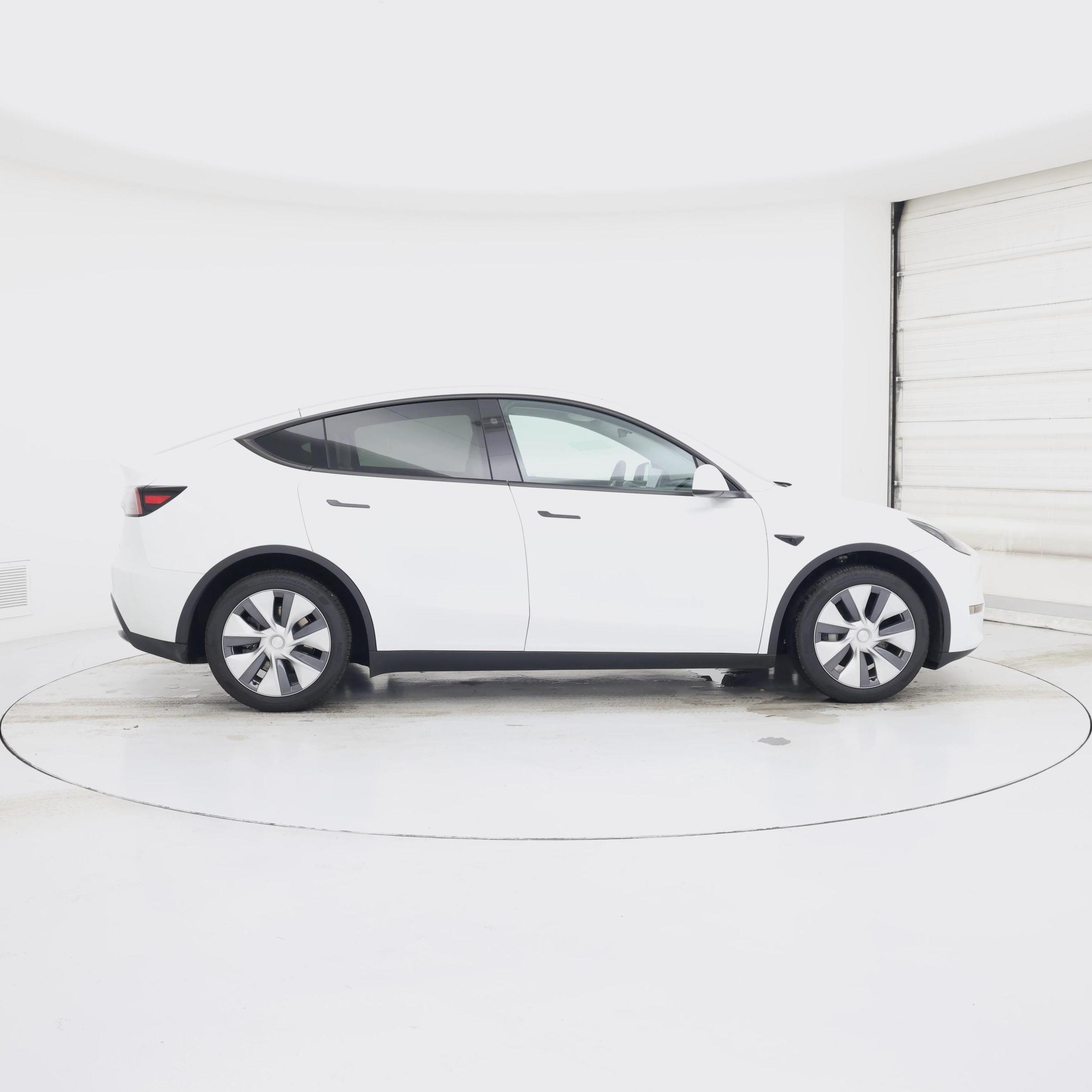 Thumbnail: 2024 Tesla Model Y - 7