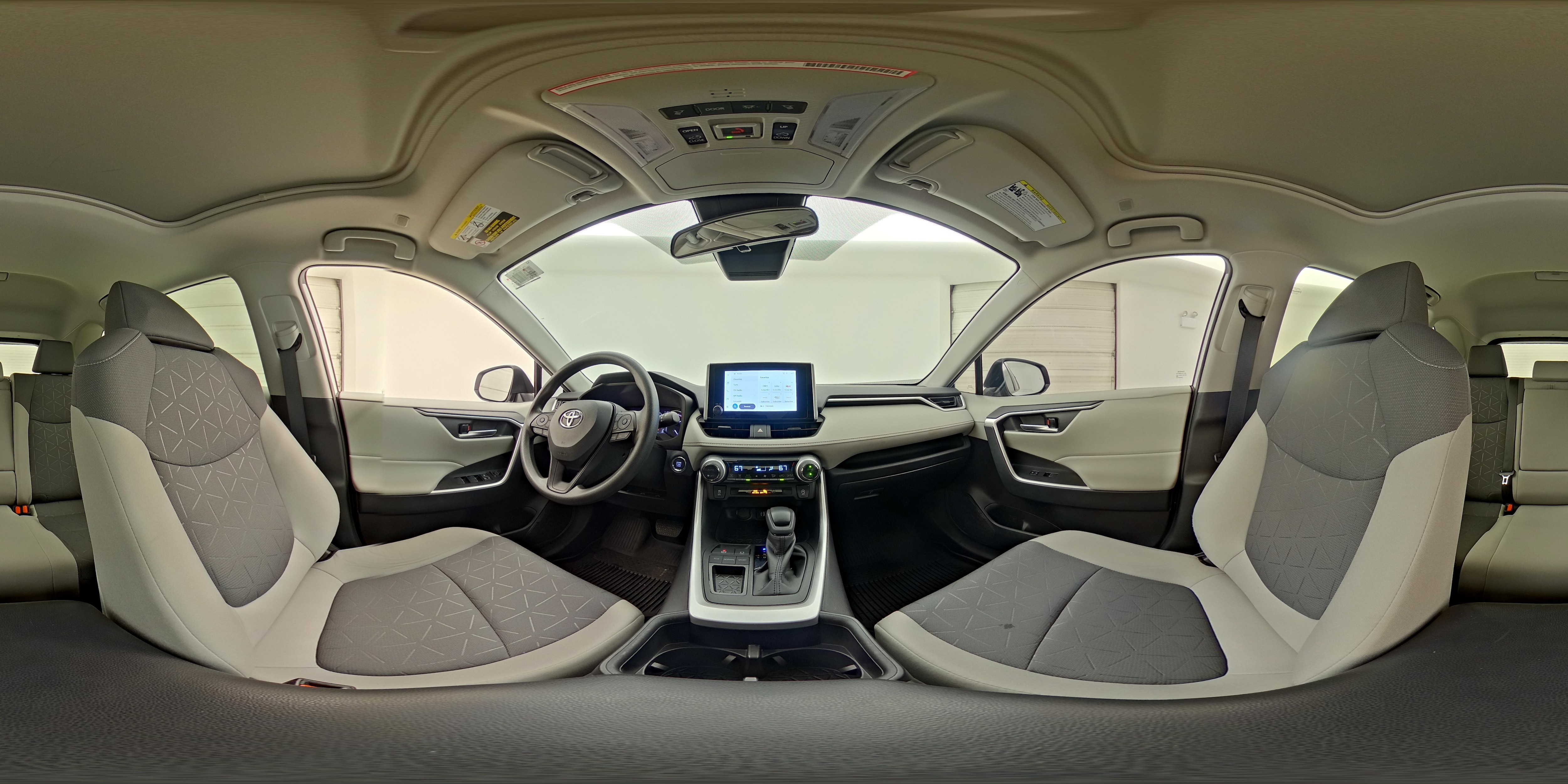 2023 Toyota RAV4 XLE - Photo 24