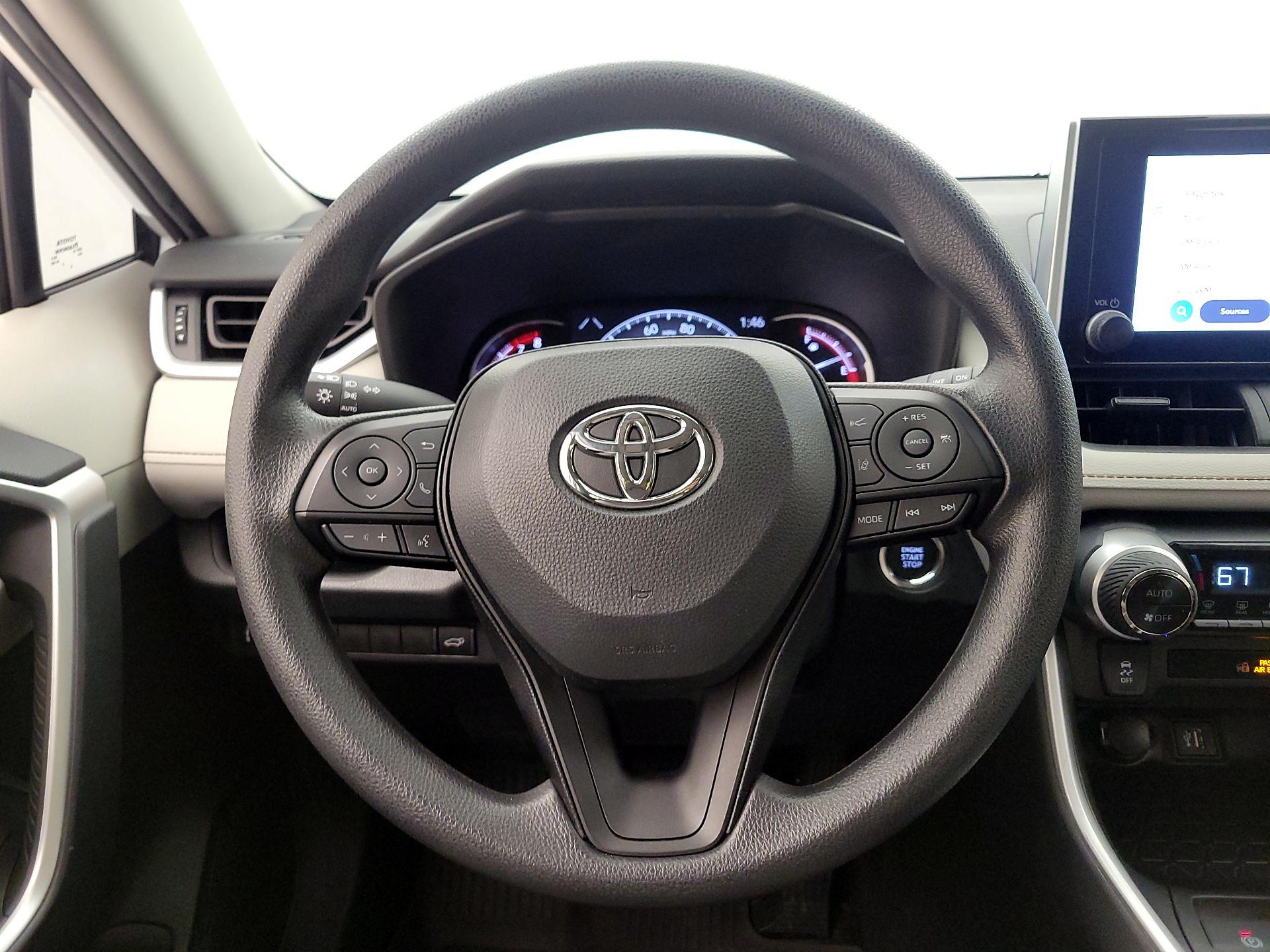 Thumbnail: 2023 Toyota RAV4 - 10