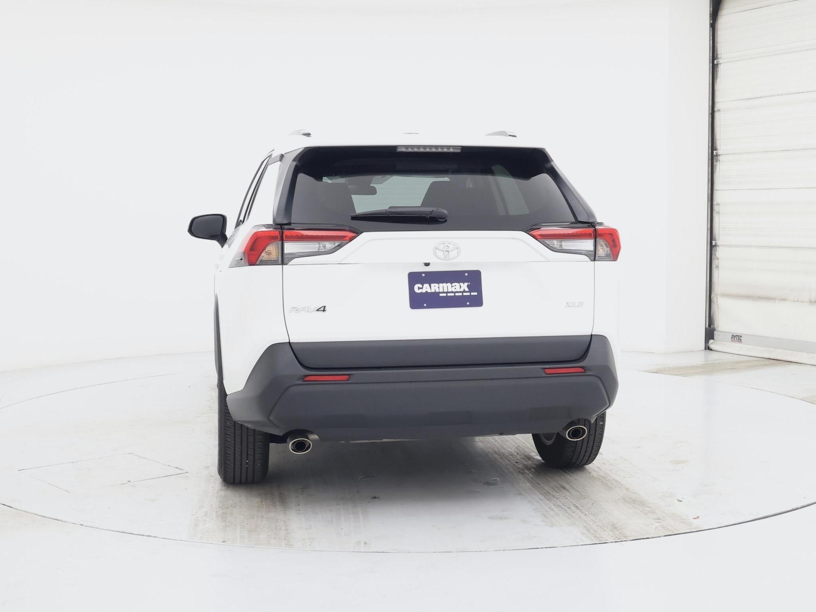 2023 Toyota RAV4 XLE - Photo 7