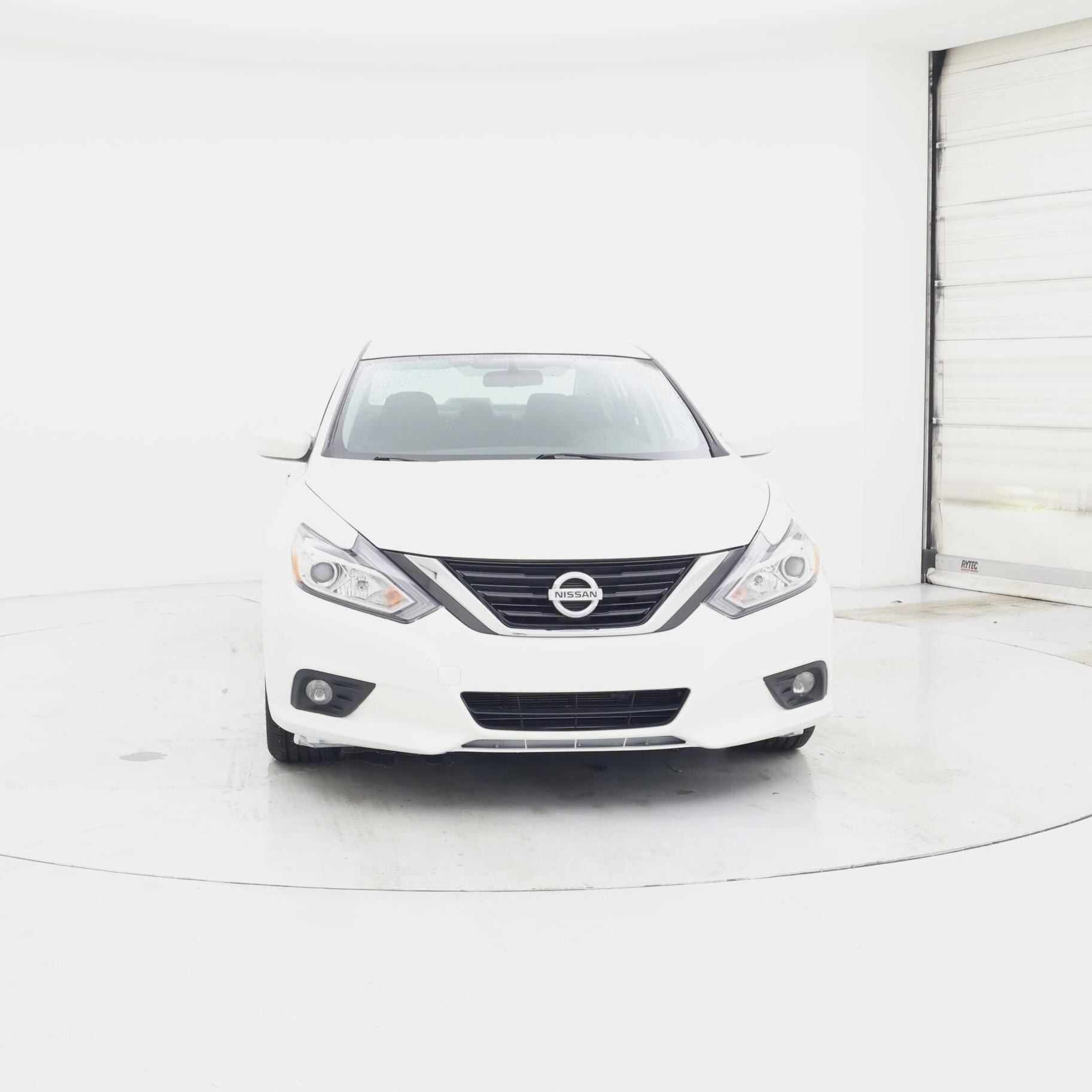 Thumbnail: 2017 Nissan Altima - 5
