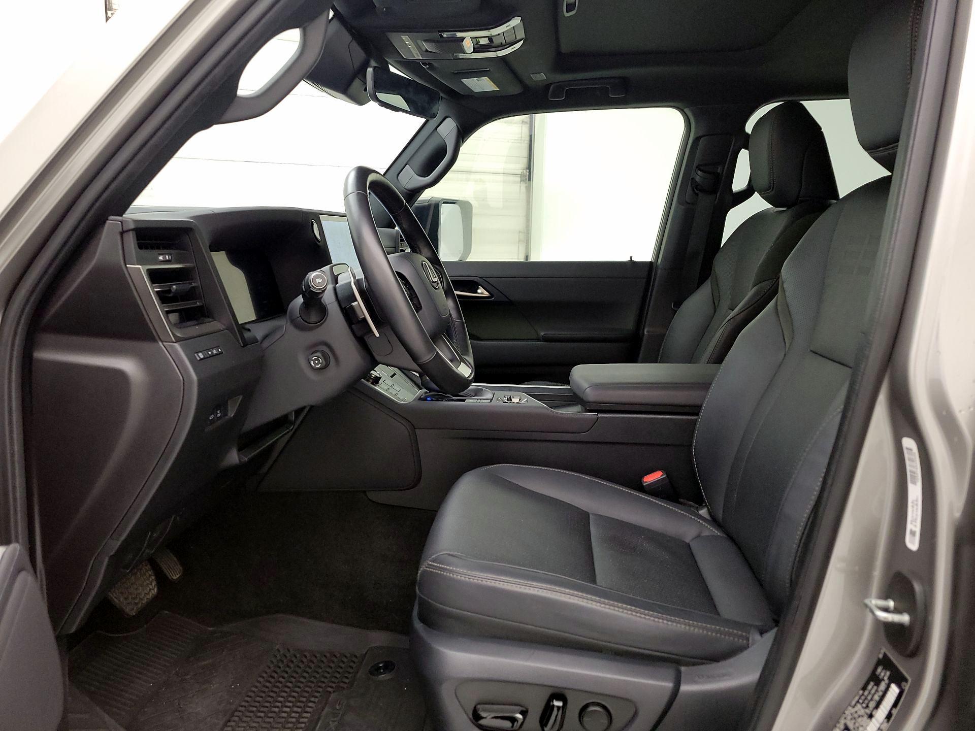 Thumbnail: 2024 Lexus GX - 11