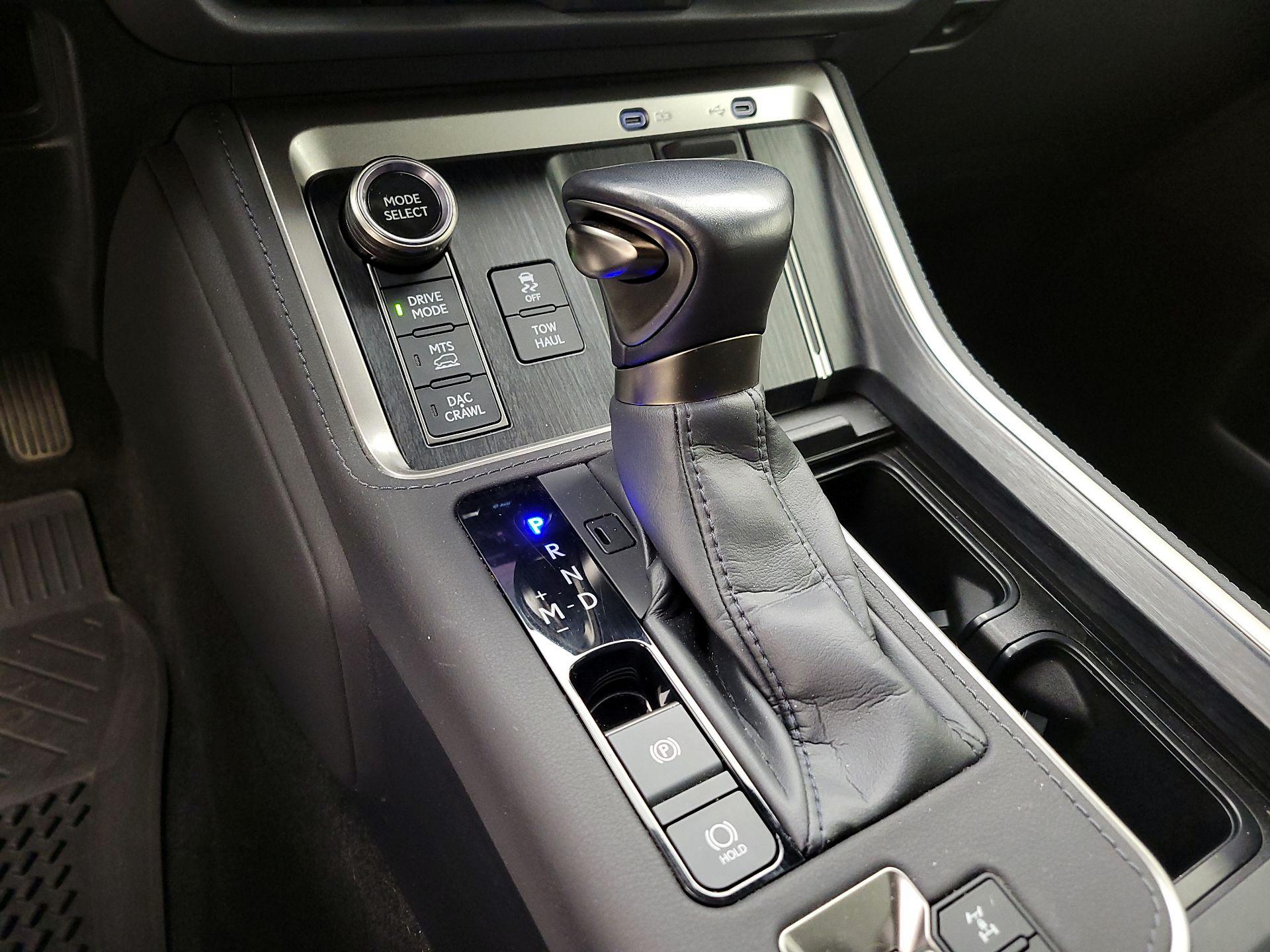 Thumbnail: 2024 Lexus GX - 18