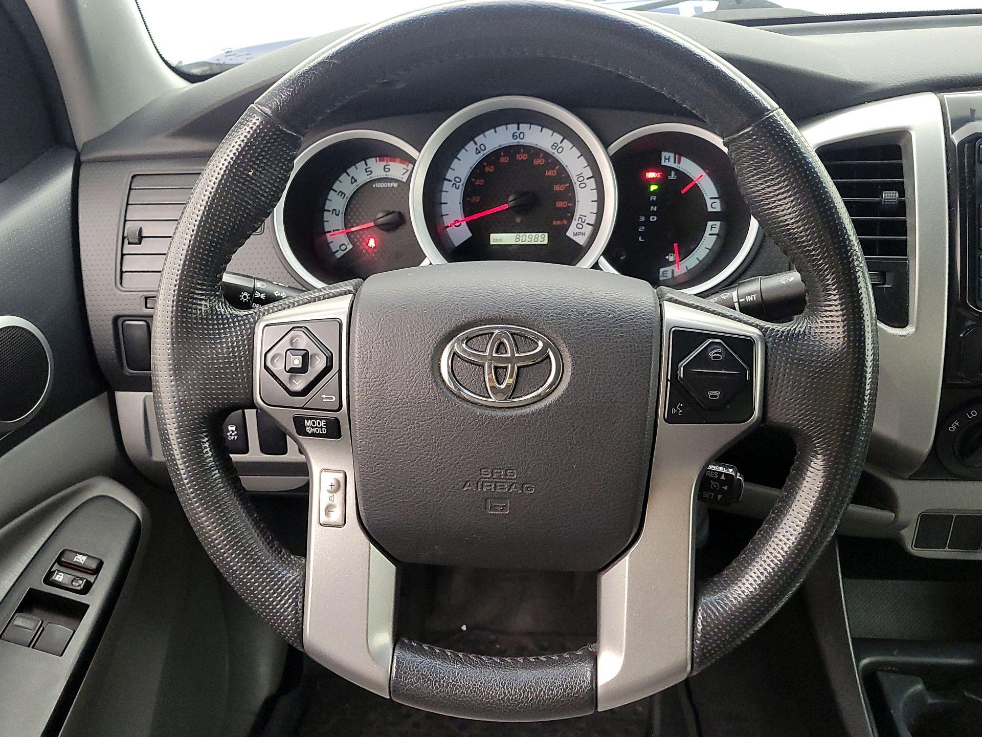 Thumbnail: 2014 Toyota Tacoma - 10