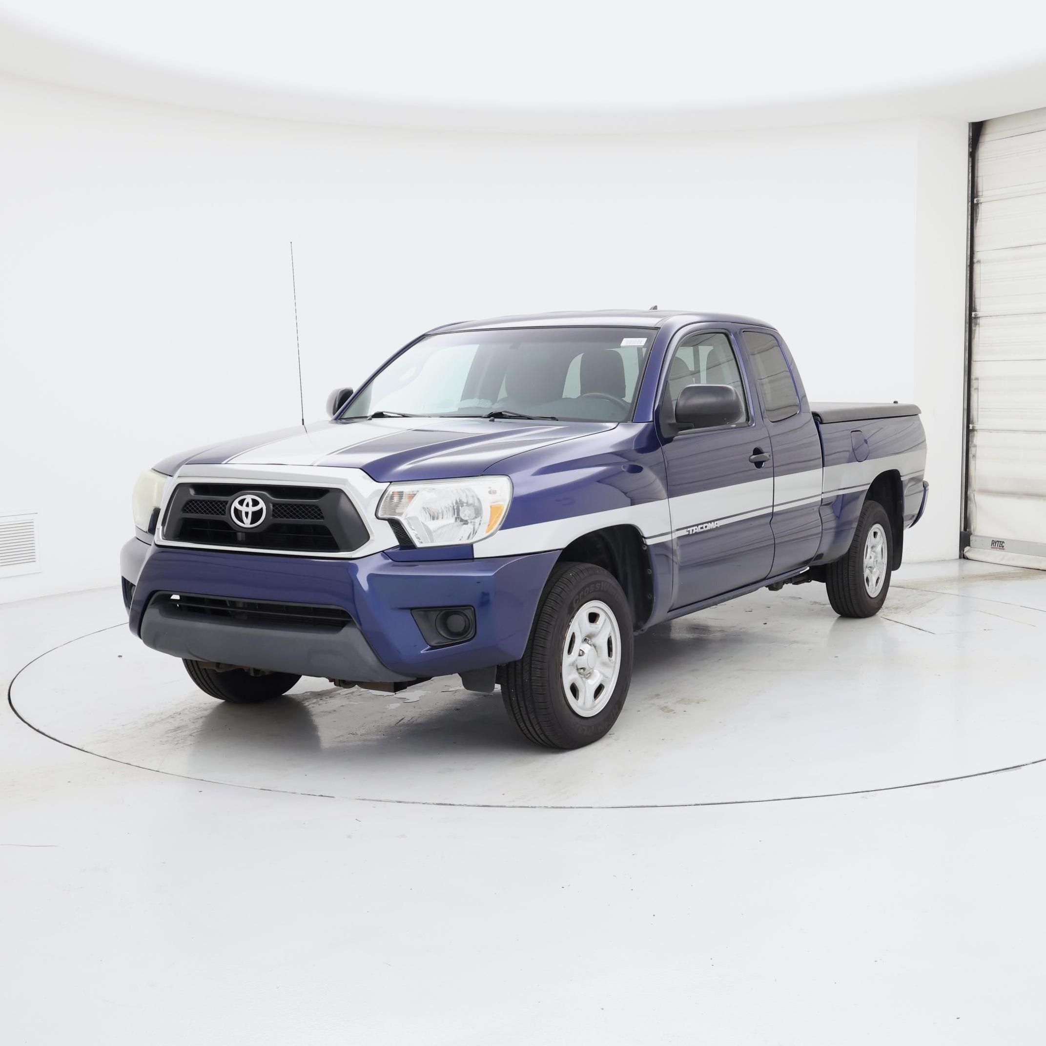 Thumbnail: 2014 Toyota Tacoma - 4