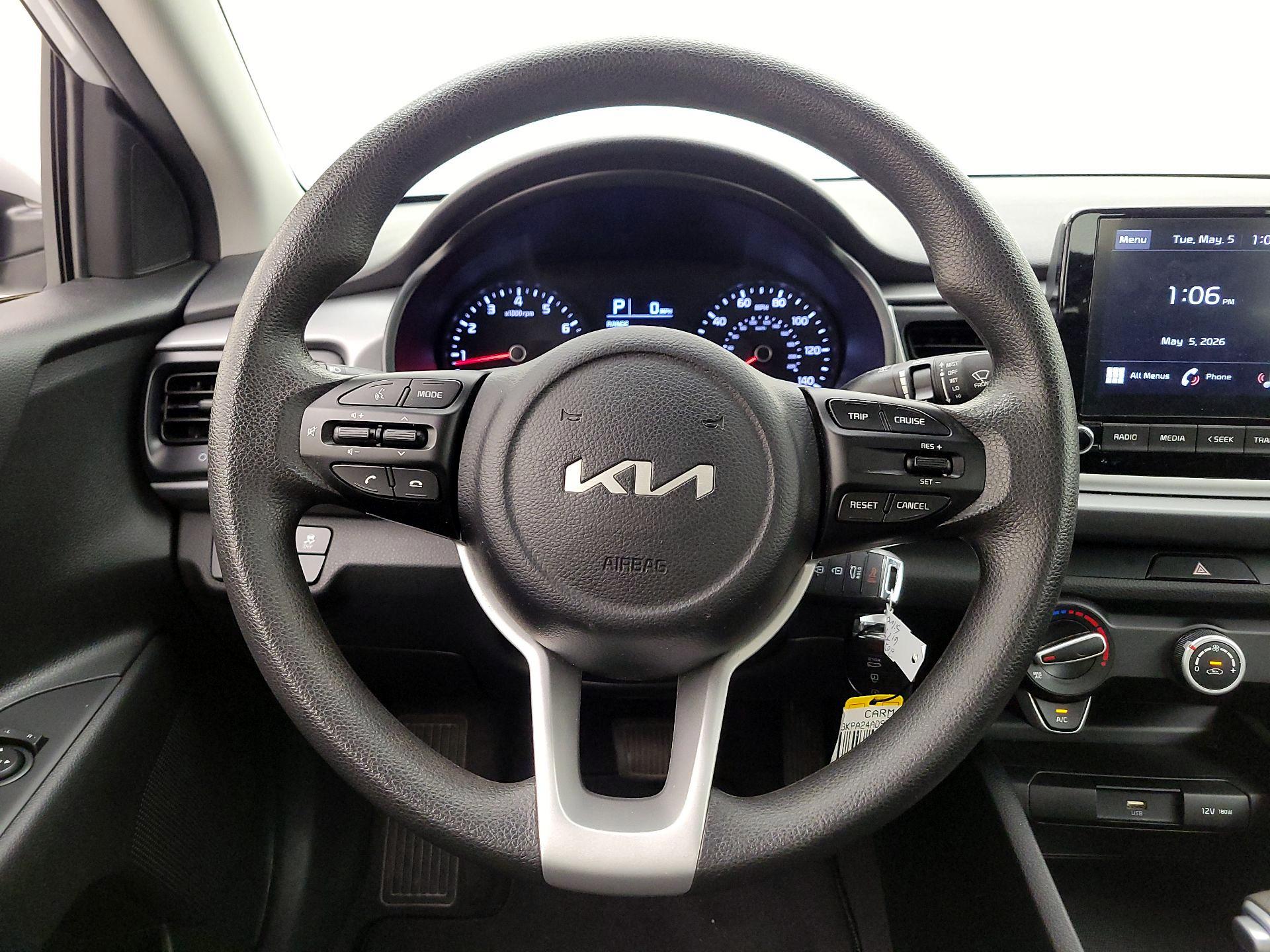 Thumbnail: 2023 Kia Rio - 10