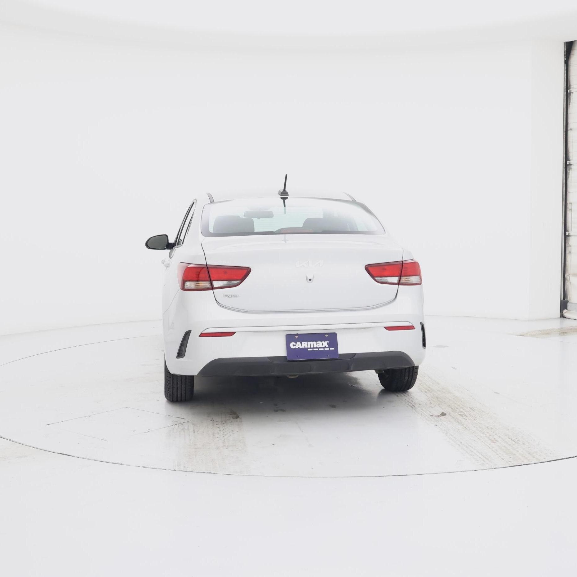 Thumbnail: 2023 Kia Rio - 6
