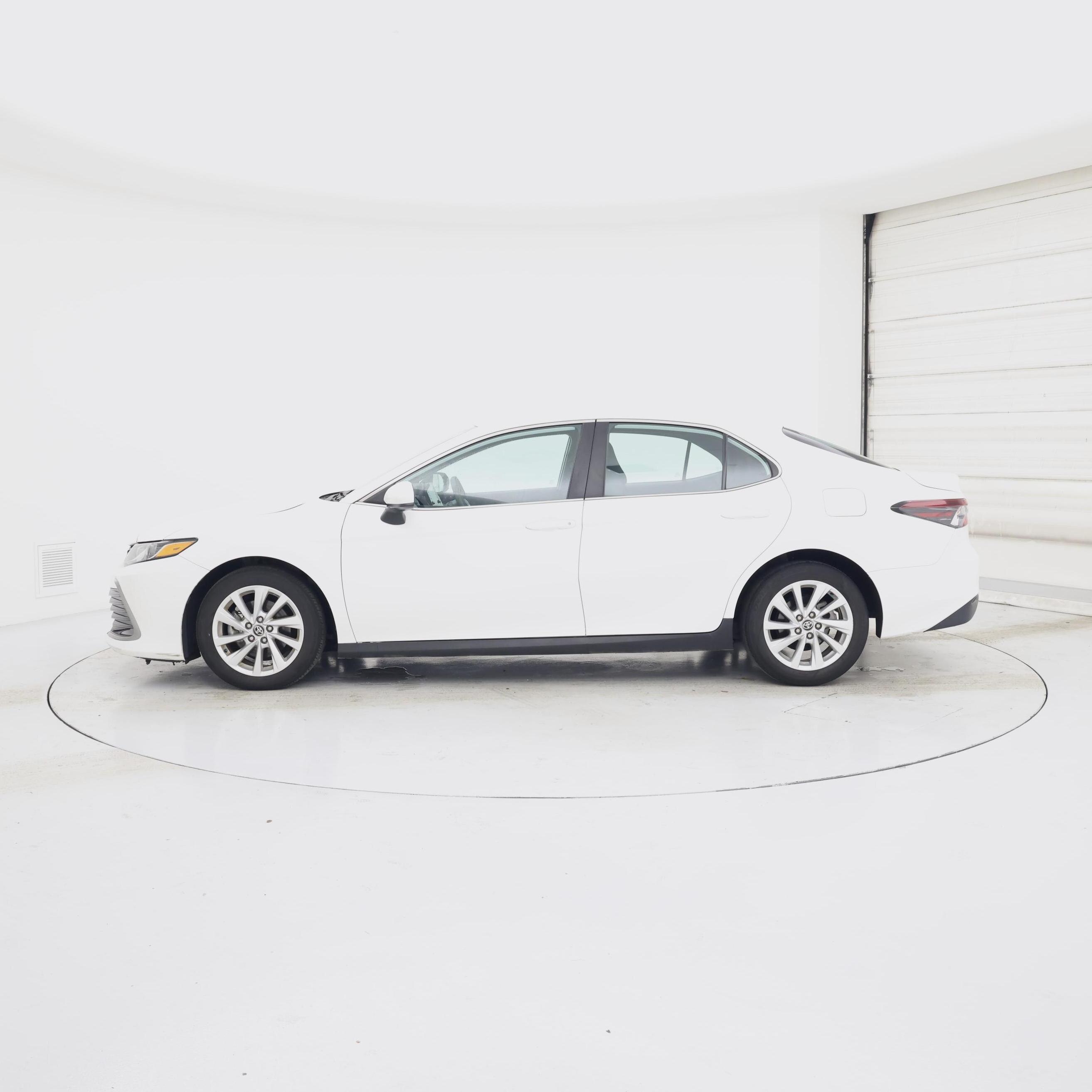 Thumbnail: 2024 Toyota Camry - 3