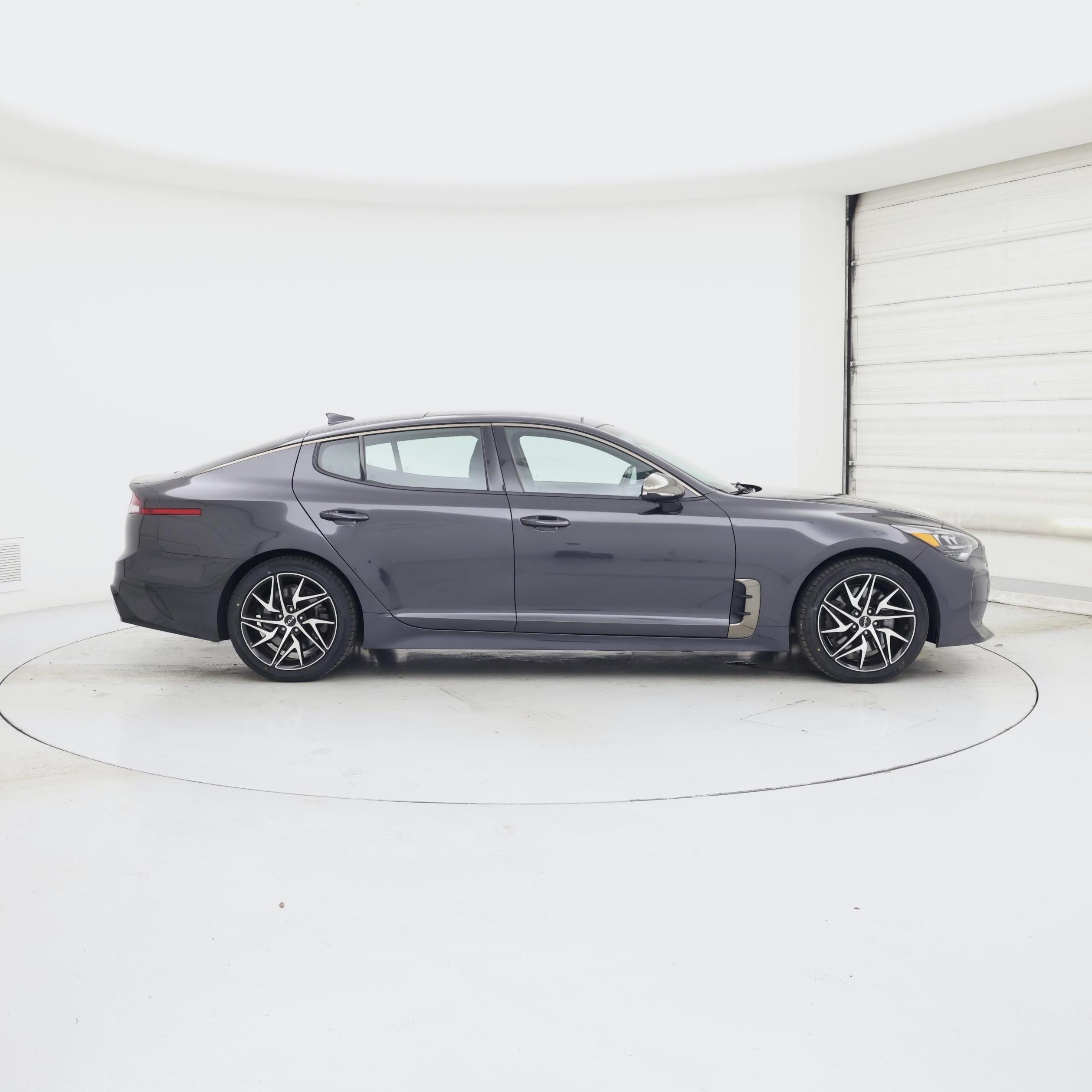 Thumbnail: 2022 Kia Stinger - 7