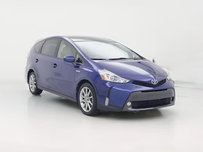 2017 Toyota Prius v Five