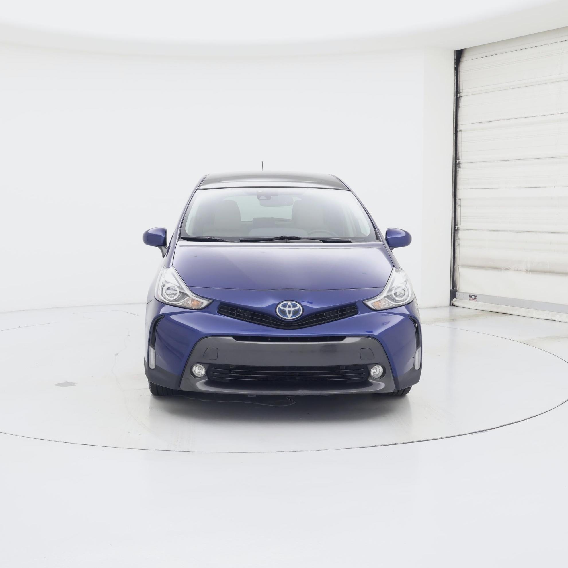 Thumbnail: 2017 Toyota Prius v - 5
