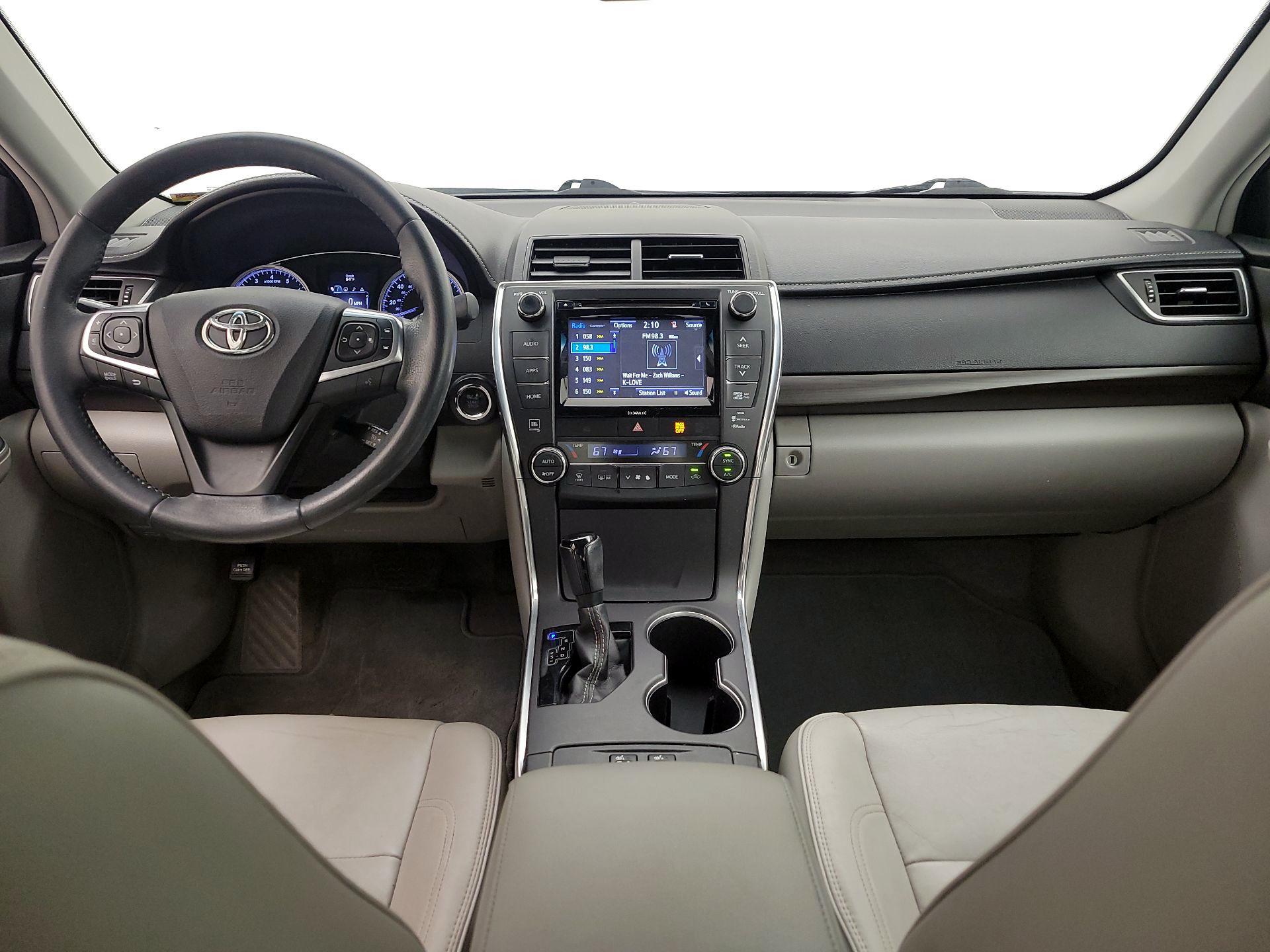 Thumbnail: 2017 Toyota Camry - 9