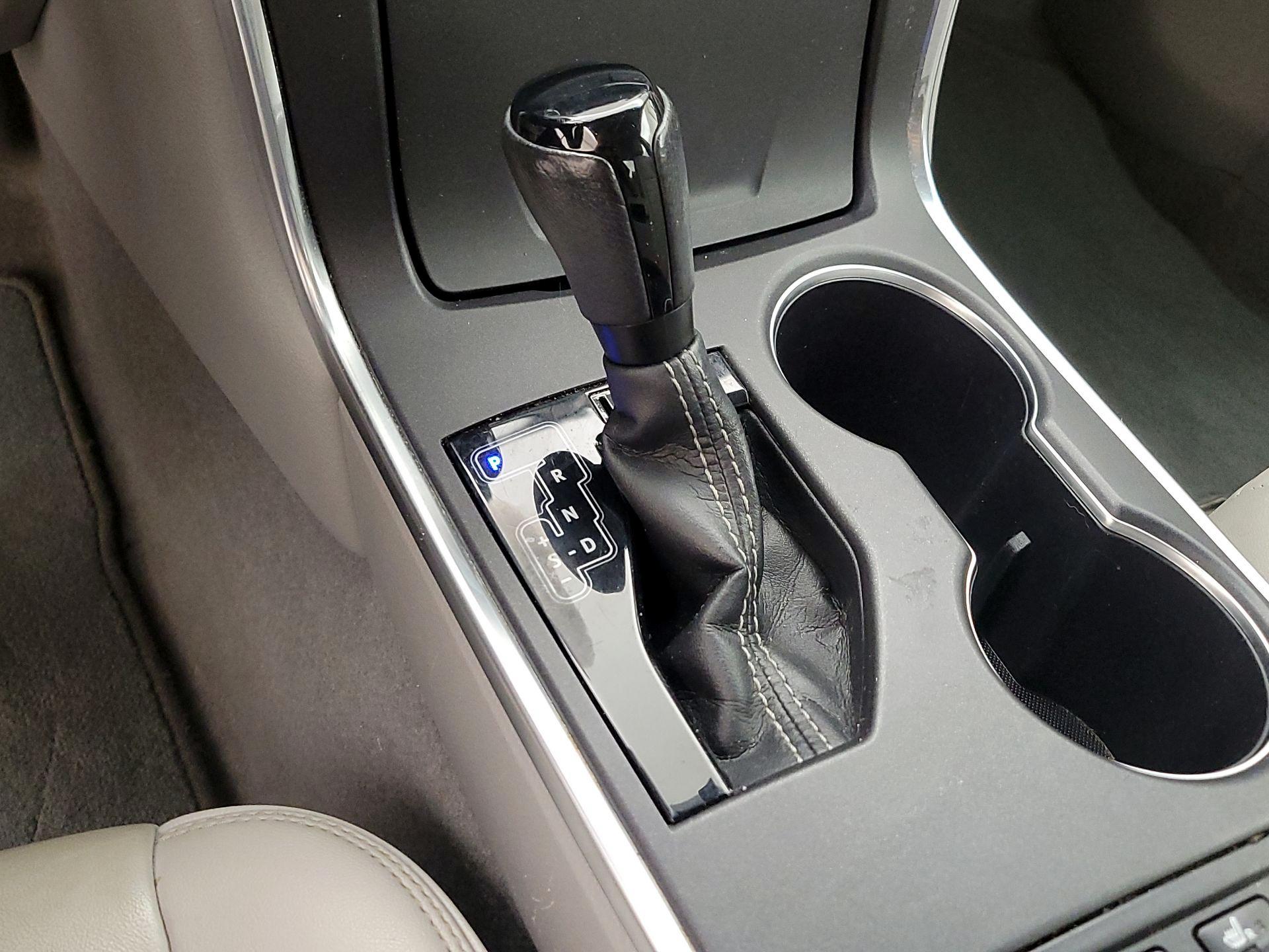 Thumbnail: 2017 Toyota Camry - 17