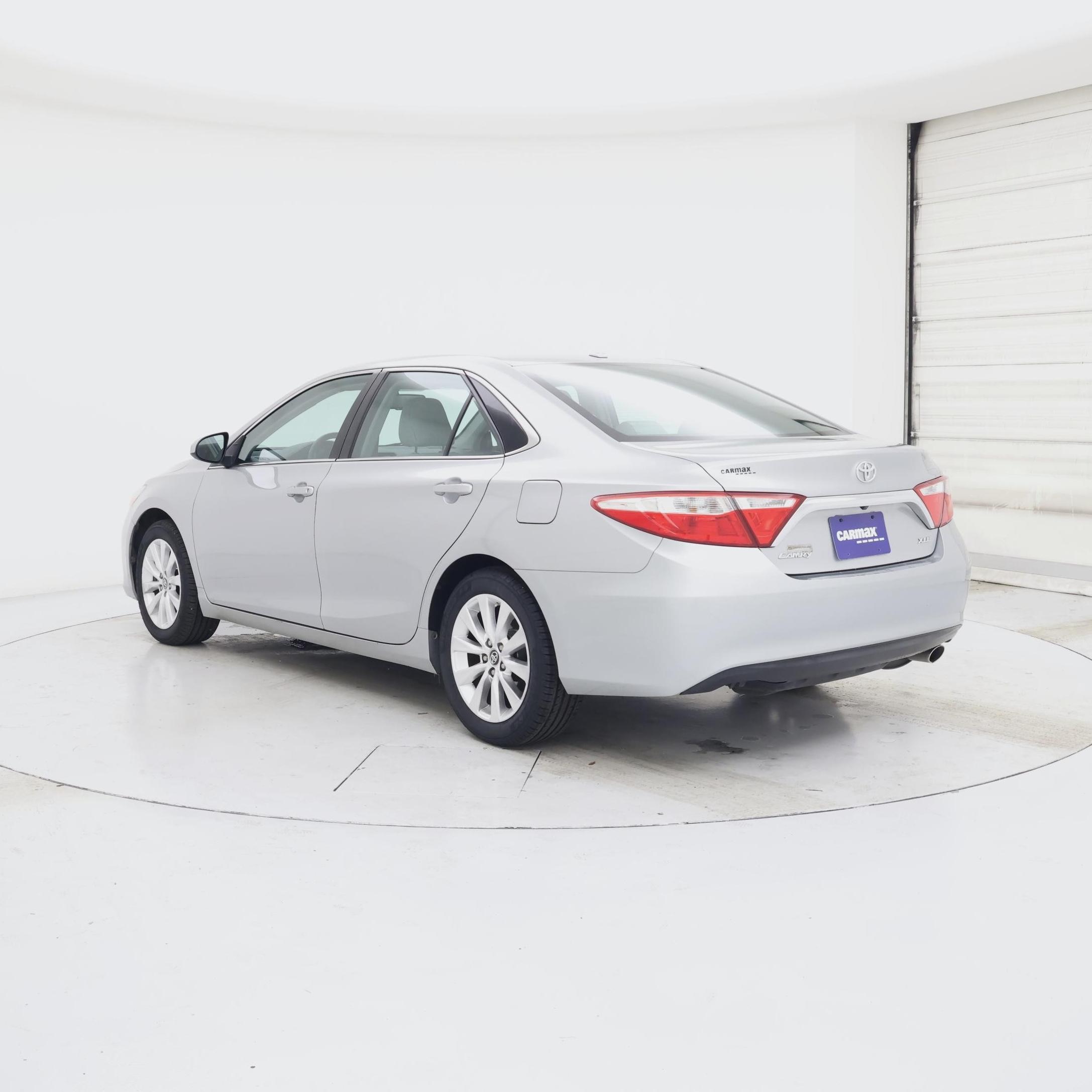 Thumbnail: 2017 Toyota Camry - 2
