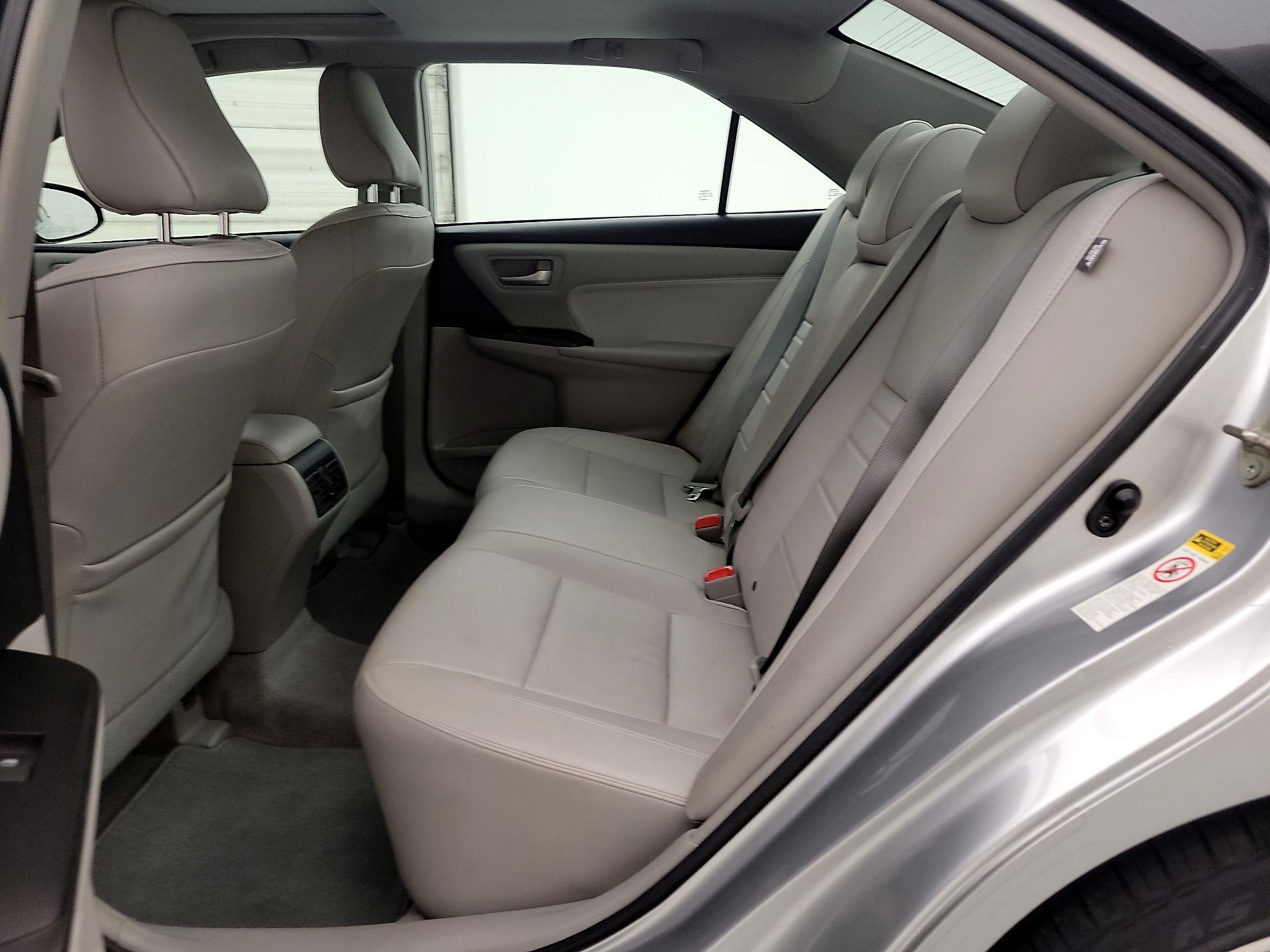 Thumbnail: 2017 Toyota Camry - 19