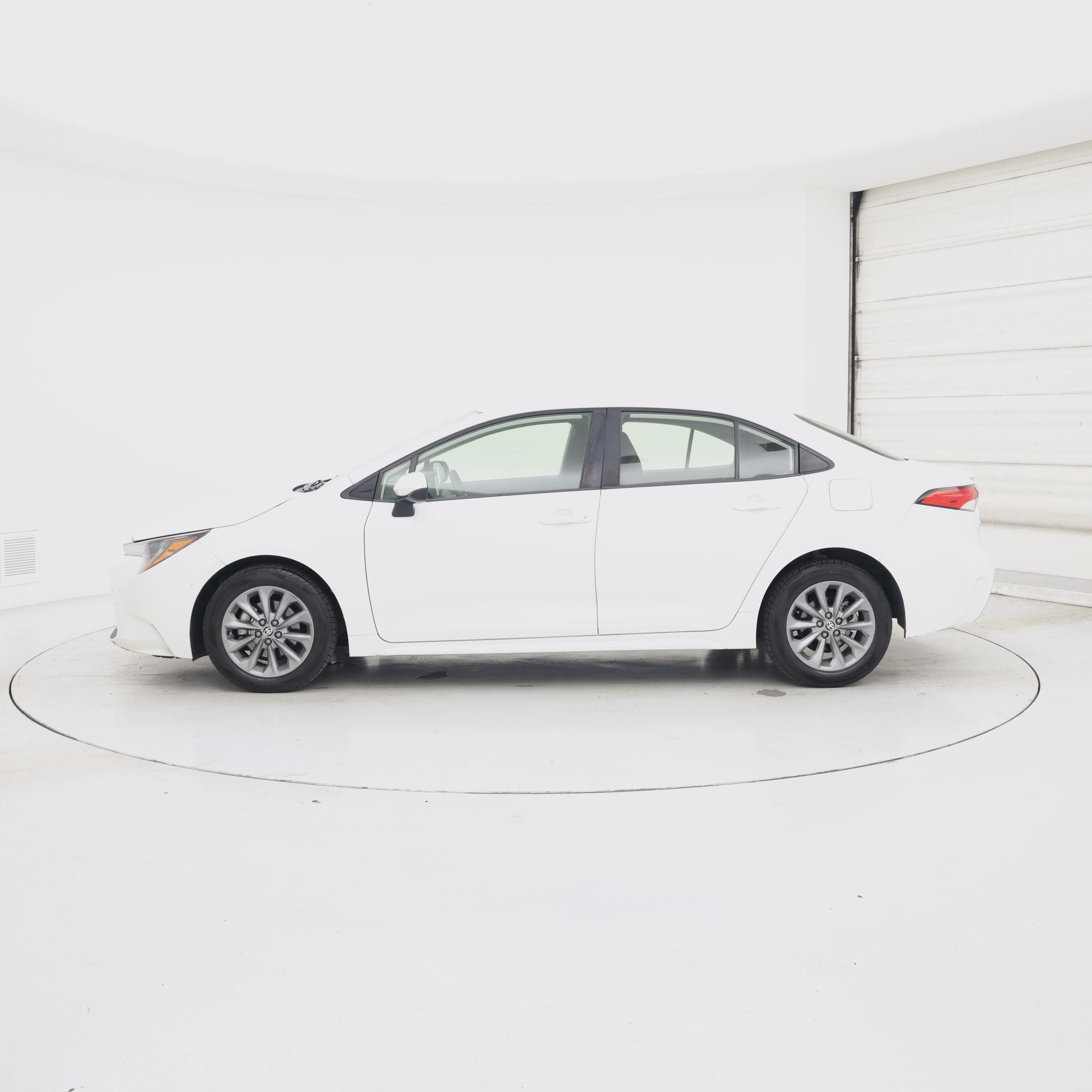 Thumbnail: 2020 Toyota Corolla - 3