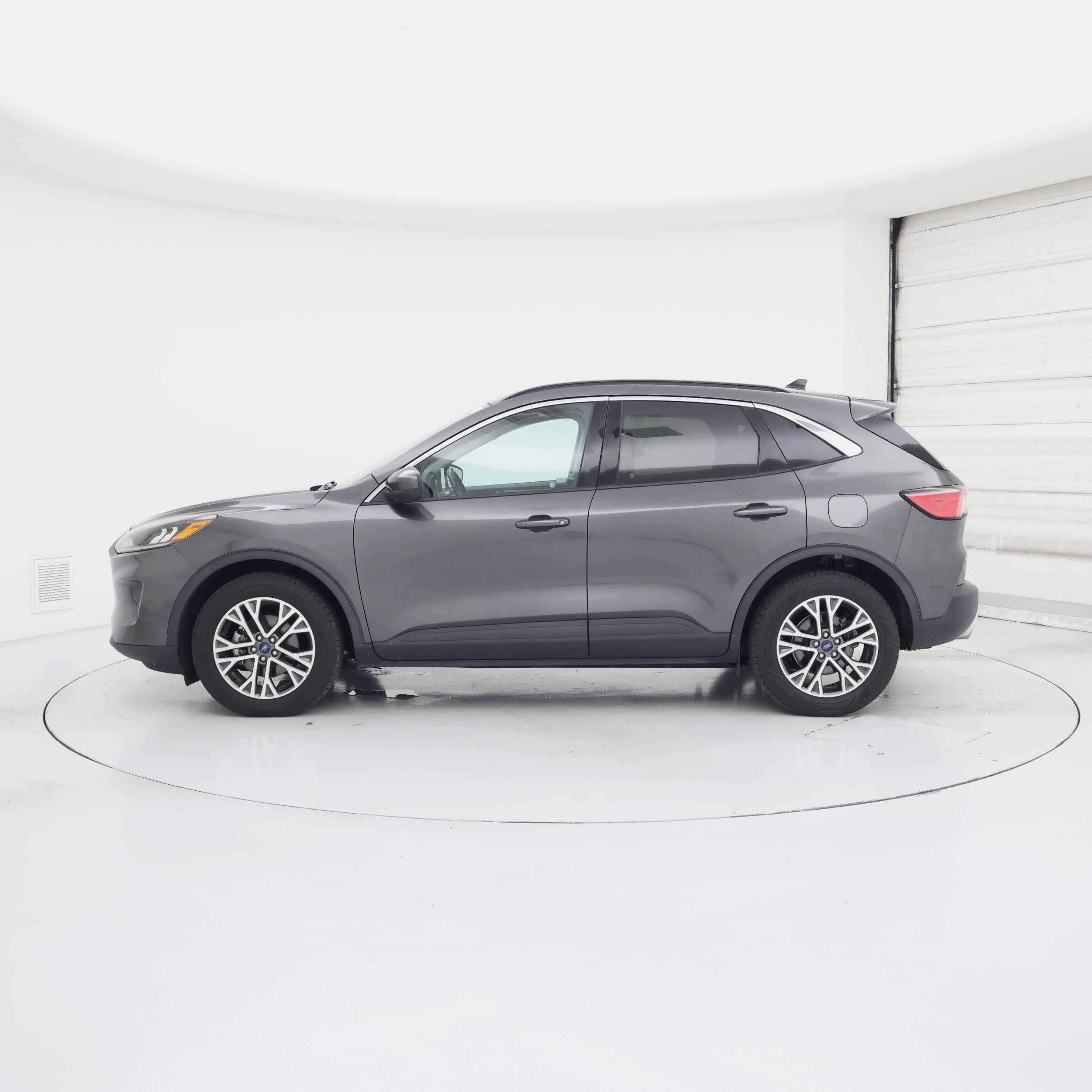 Thumbnail: 2020 Ford Escape - 3