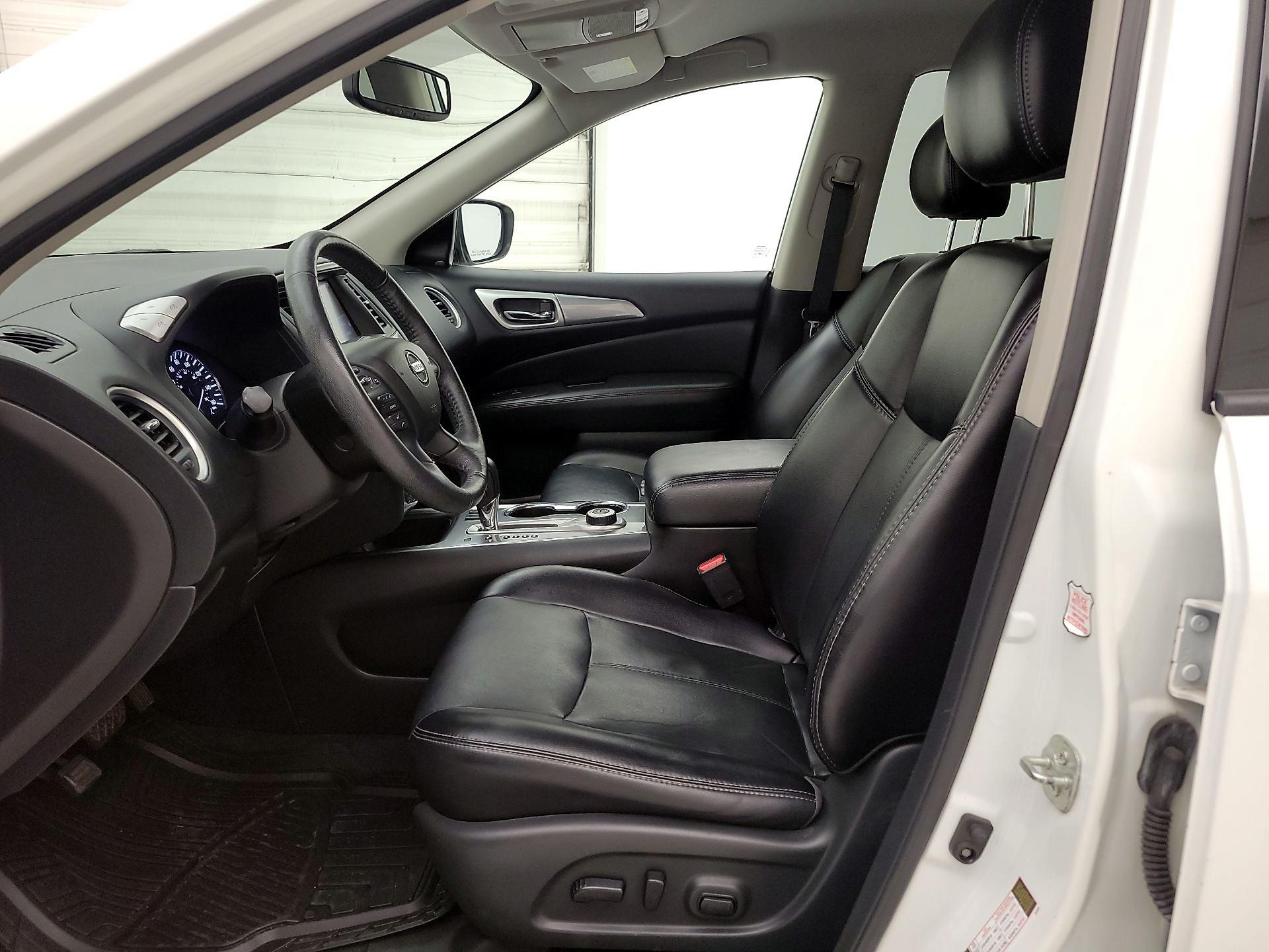 Thumbnail: 2020 Nissan Pathfinder - 11