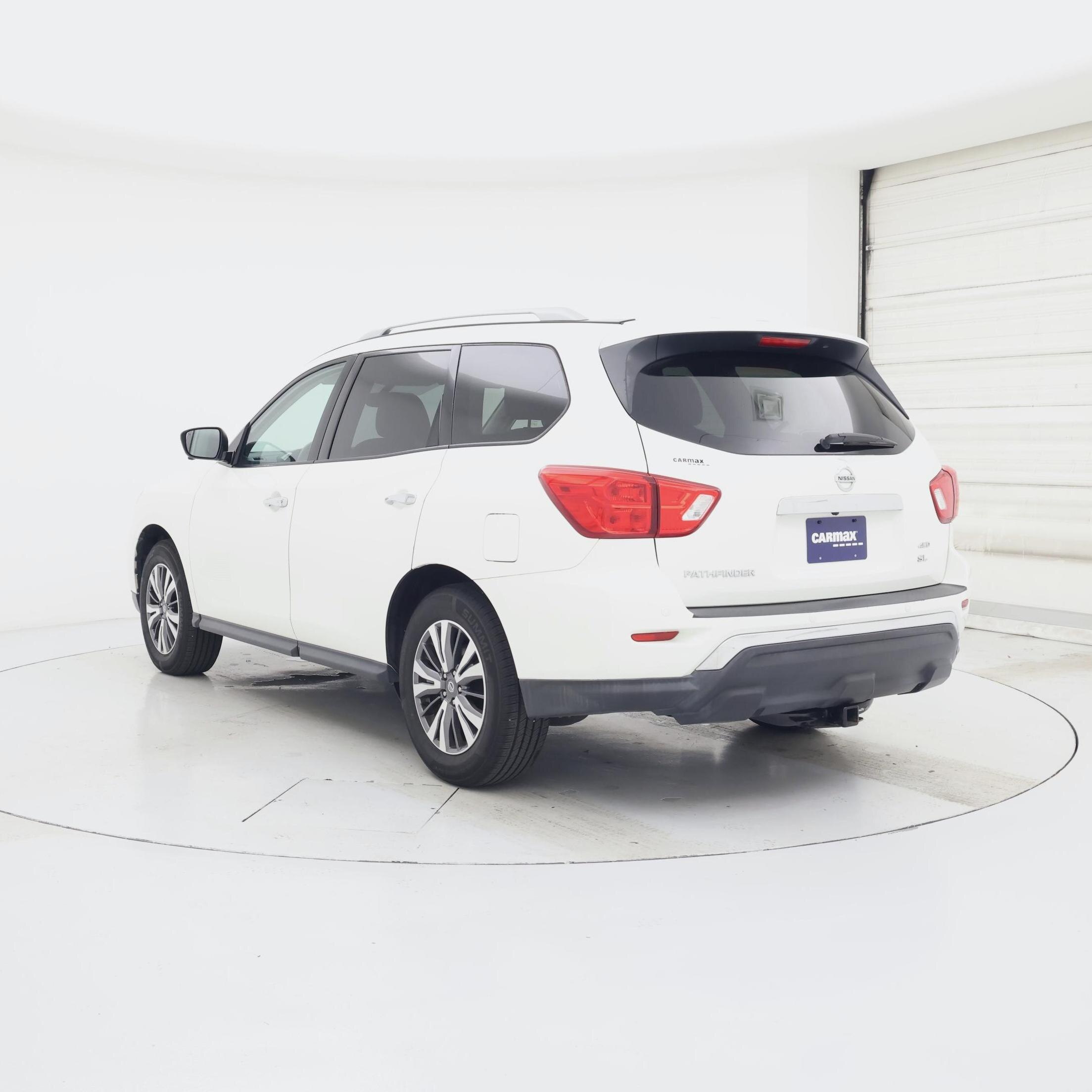 Thumbnail: 2020 Nissan Pathfinder - 2
