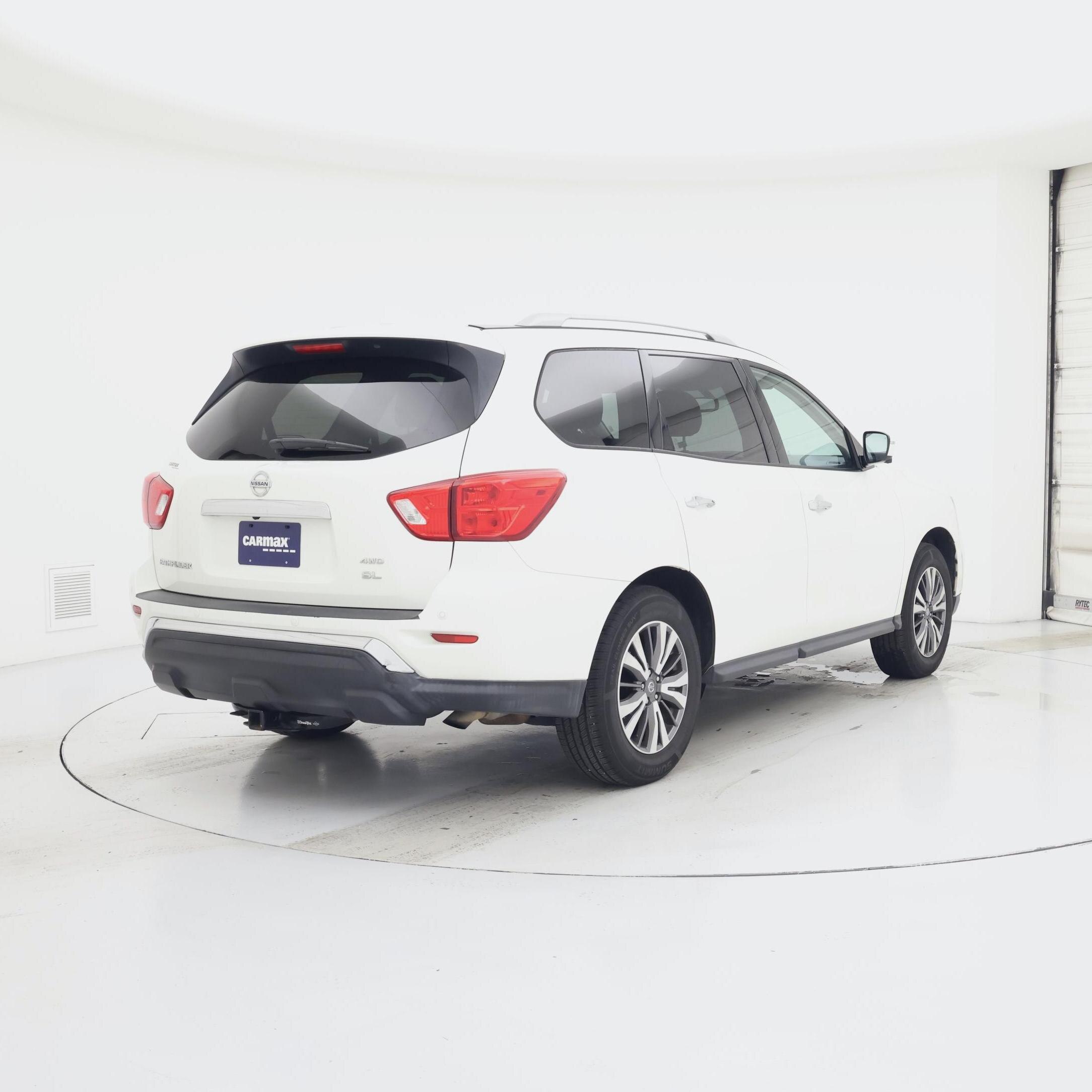 Thumbnail: 2020 Nissan Pathfinder - 8