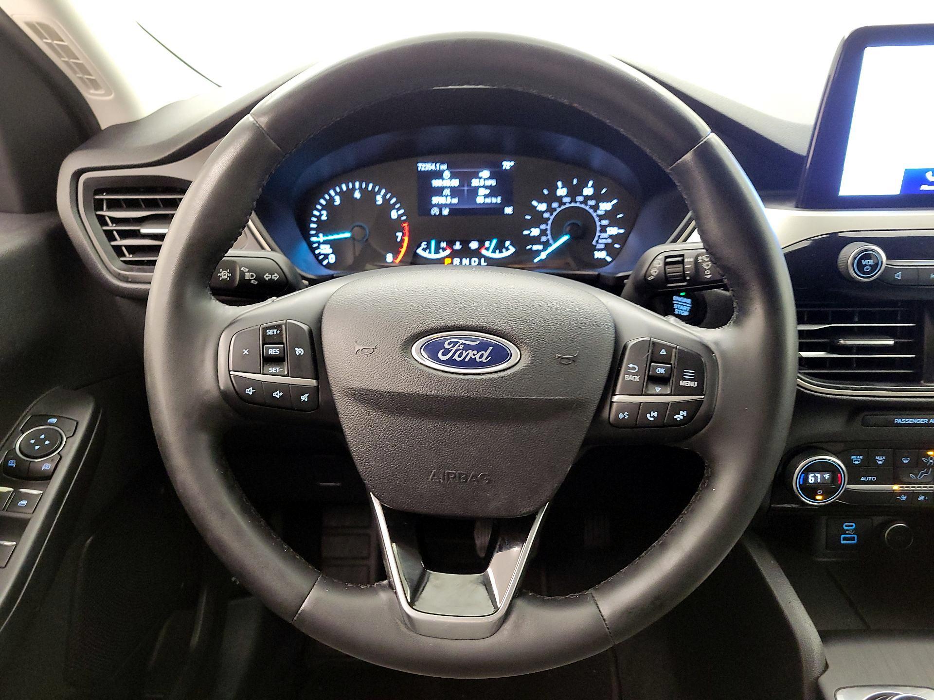 Thumbnail: 2021 Ford Escape - 10