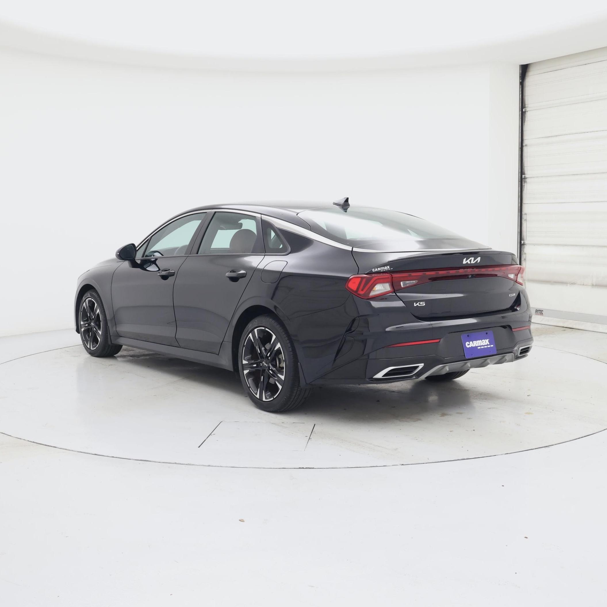 Thumbnail: 2023 Kia K5 - 2