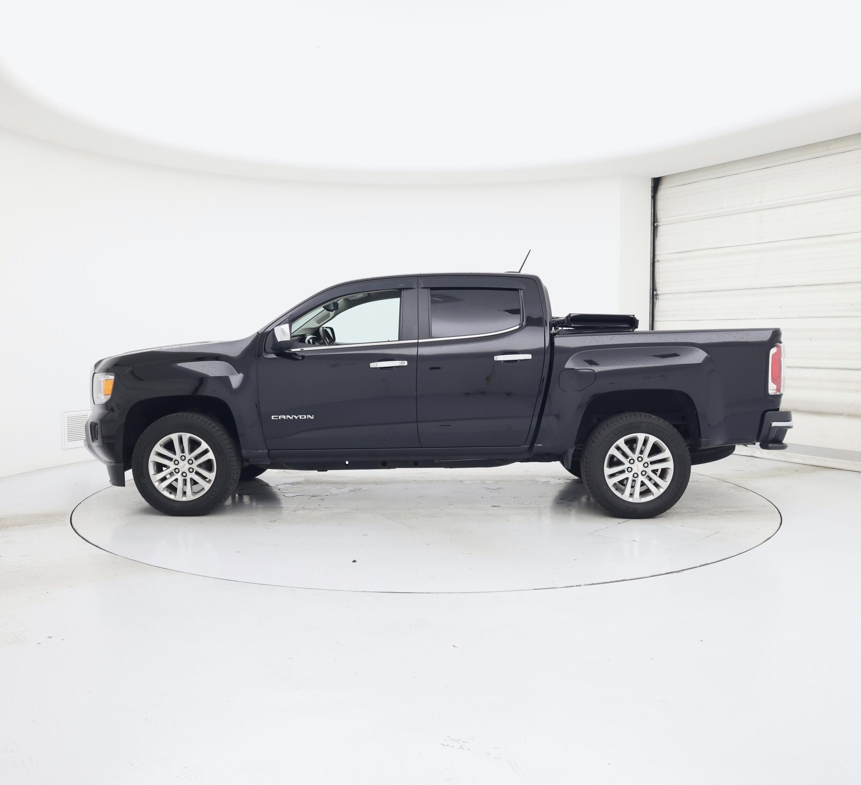 Thumbnail: 2015 GMC Canyon - 3