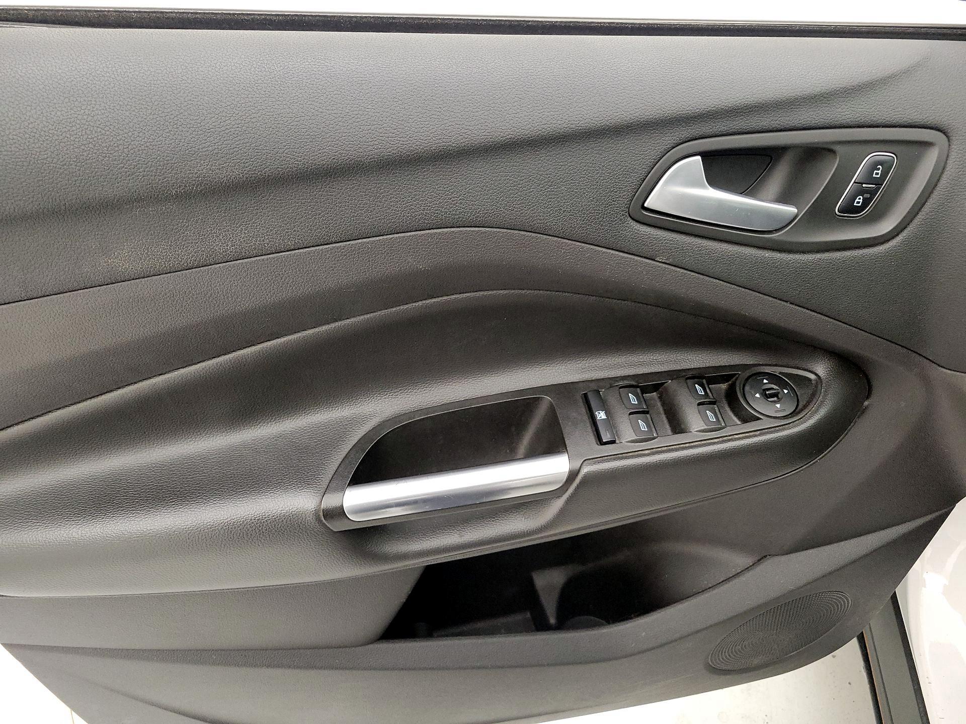 Thumbnail: 2017 Ford Escape - 12