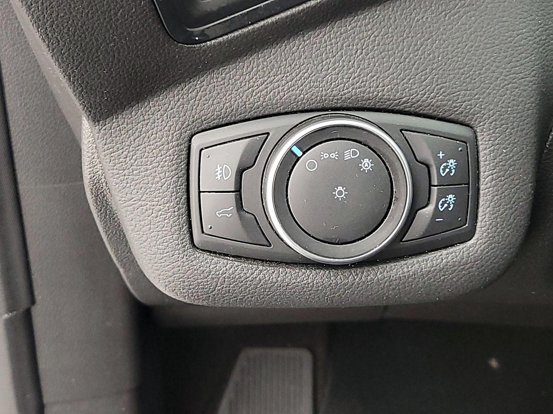 Thumbnail: 2017 Ford Escape - 13