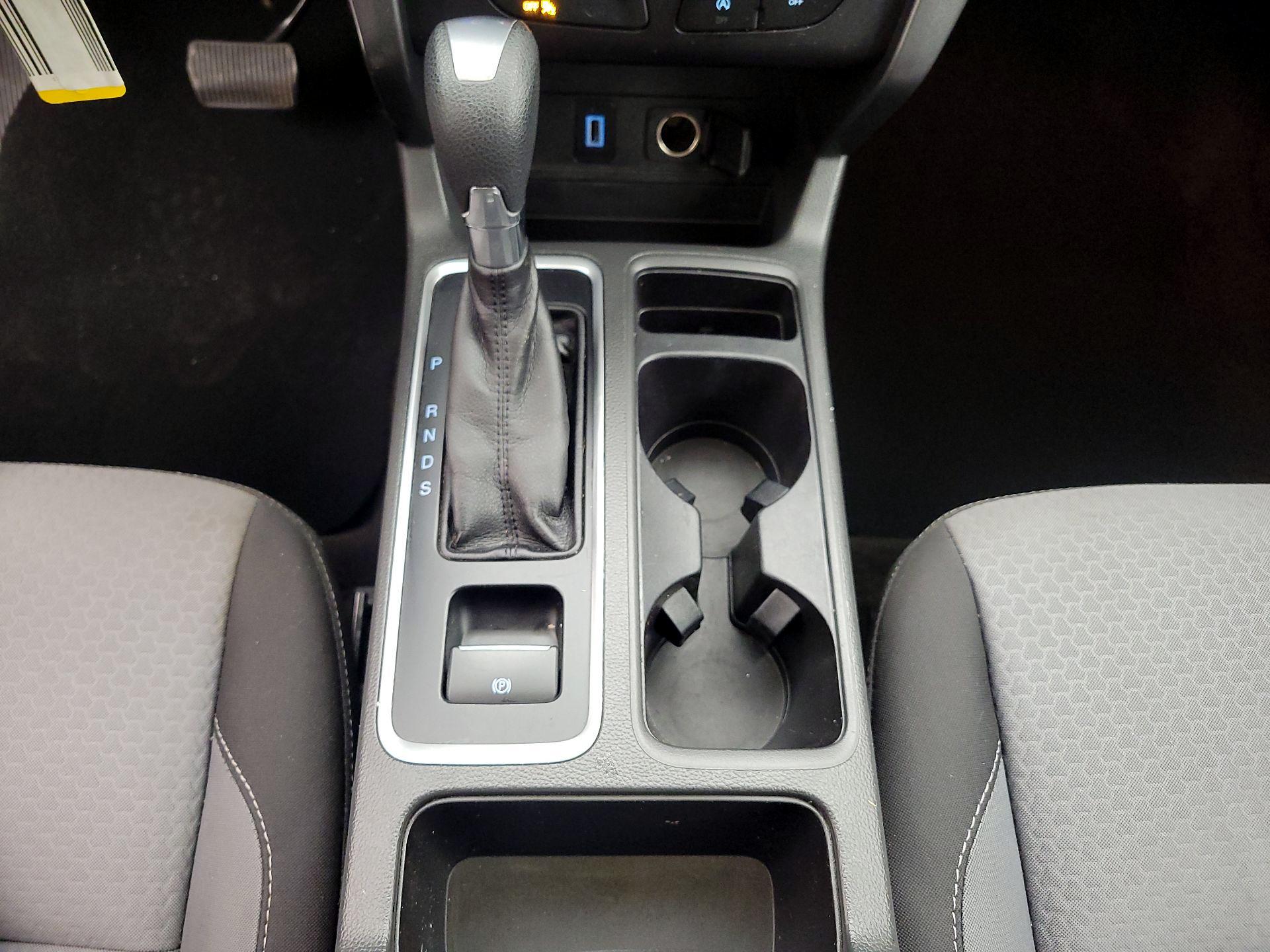 Thumbnail: 2017 Ford Escape - 17