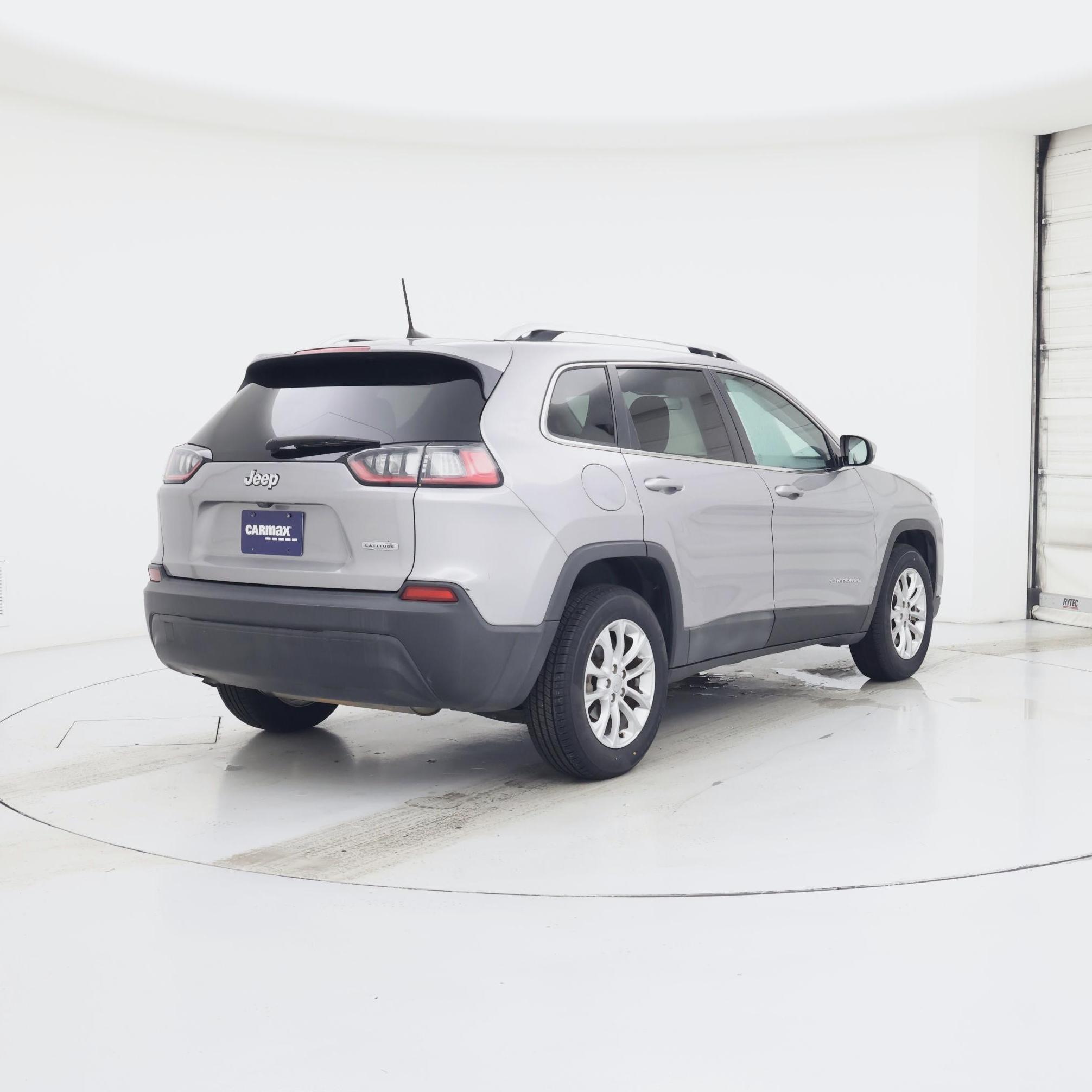 Thumbnail: 2019 Jeep Cherokee - 8