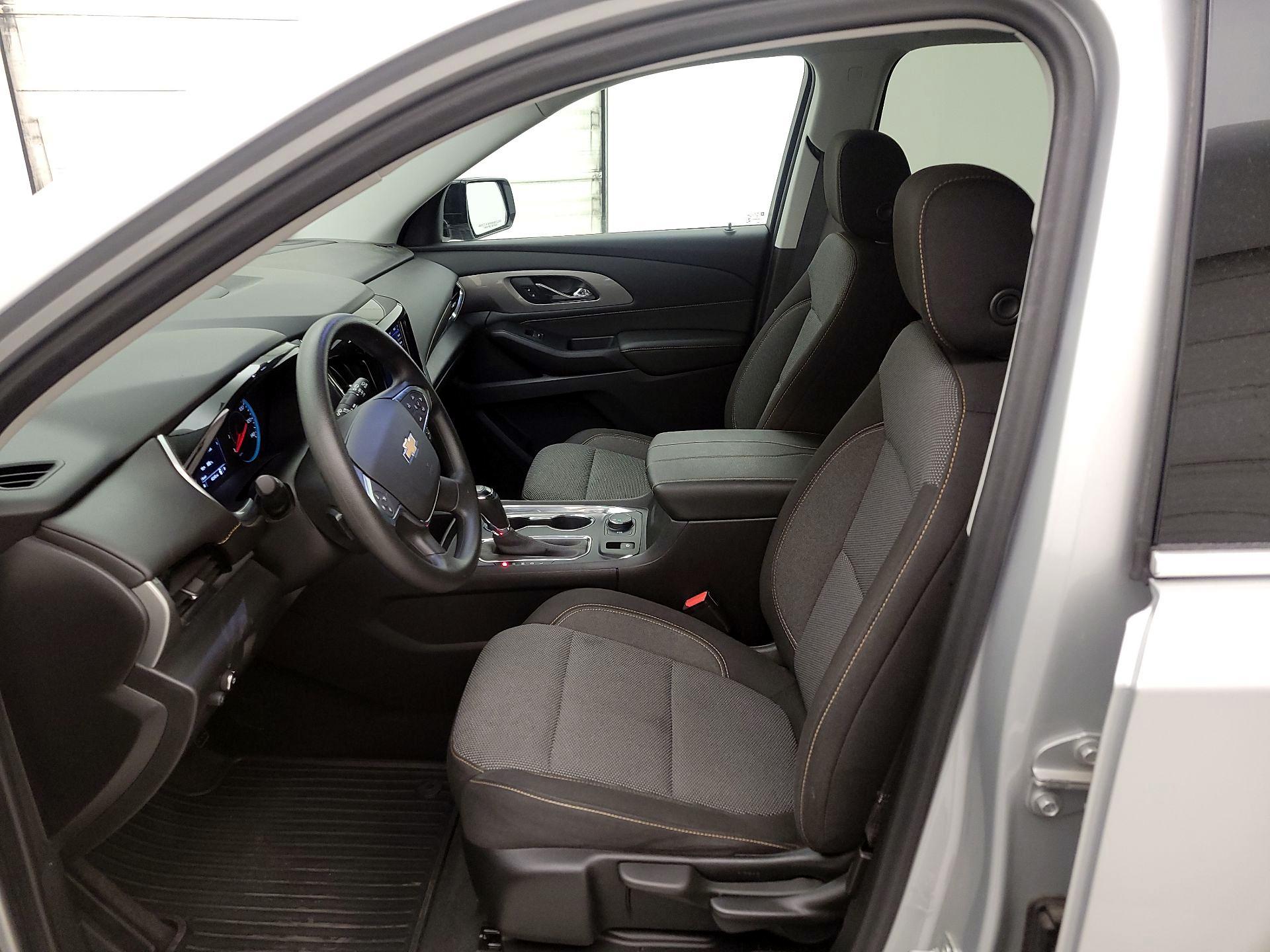 Thumbnail: 2020 Chevrolet Traverse - 11