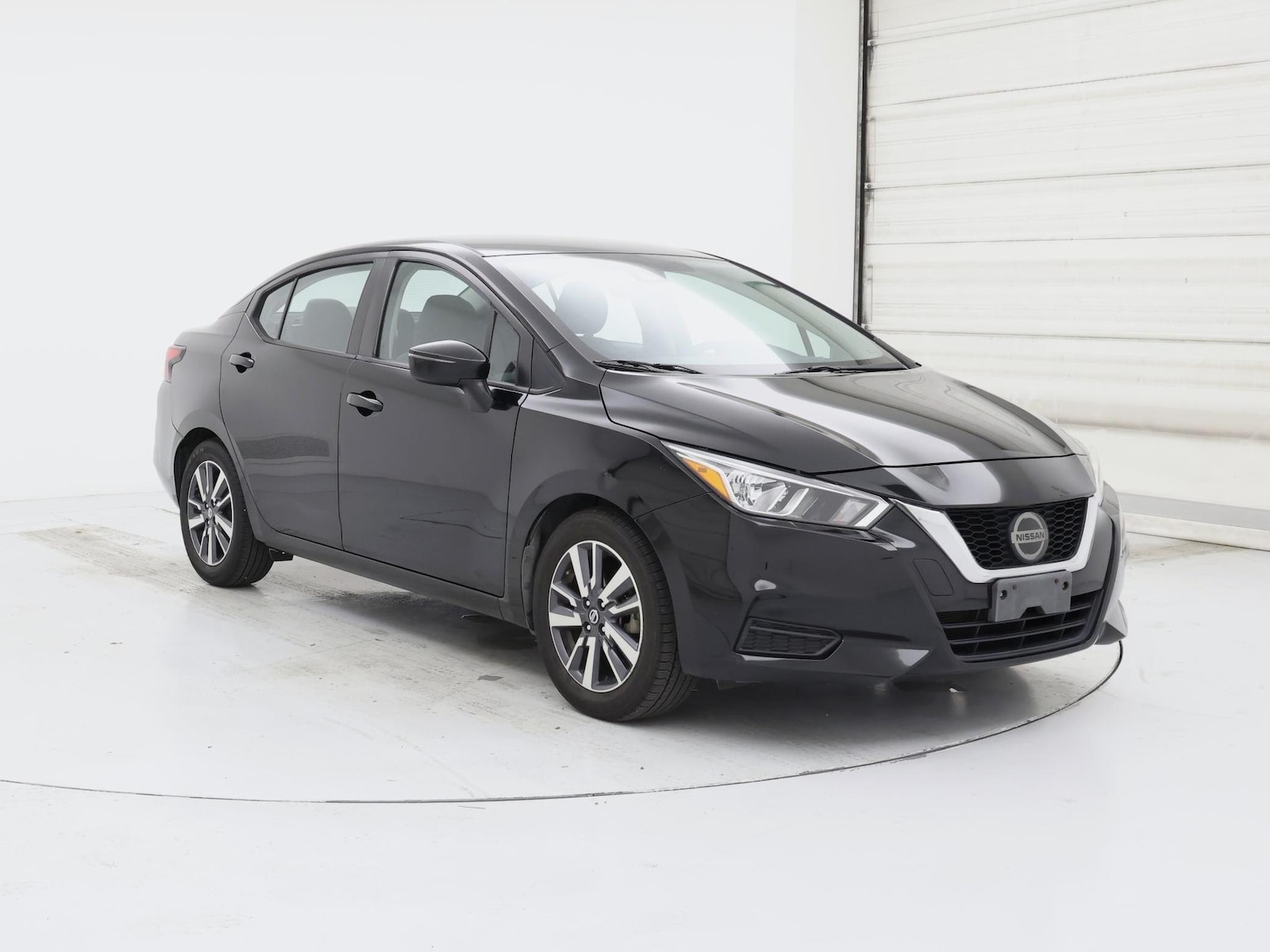 2020 Nissan Versa Sedan SV - Photo 2