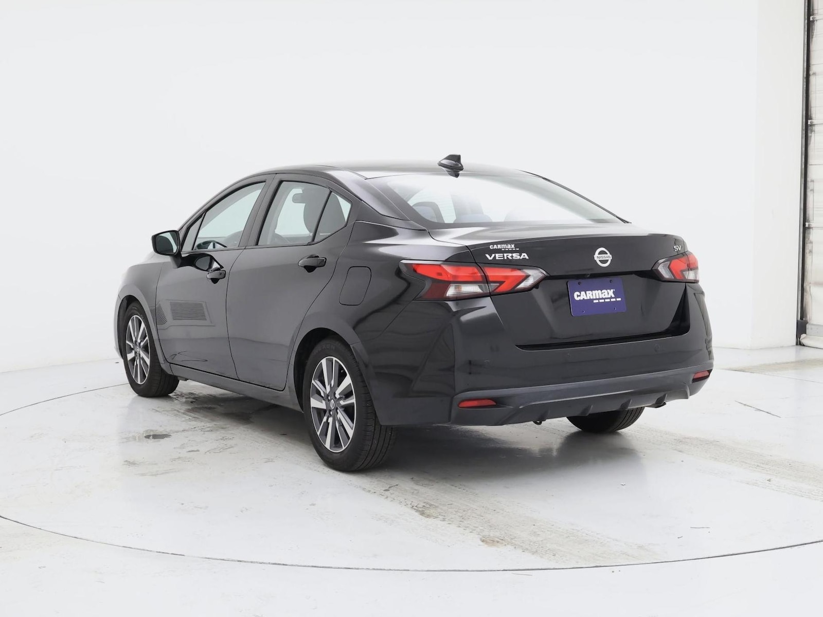 2020 Nissan Versa Sedan SV - Photo 3
