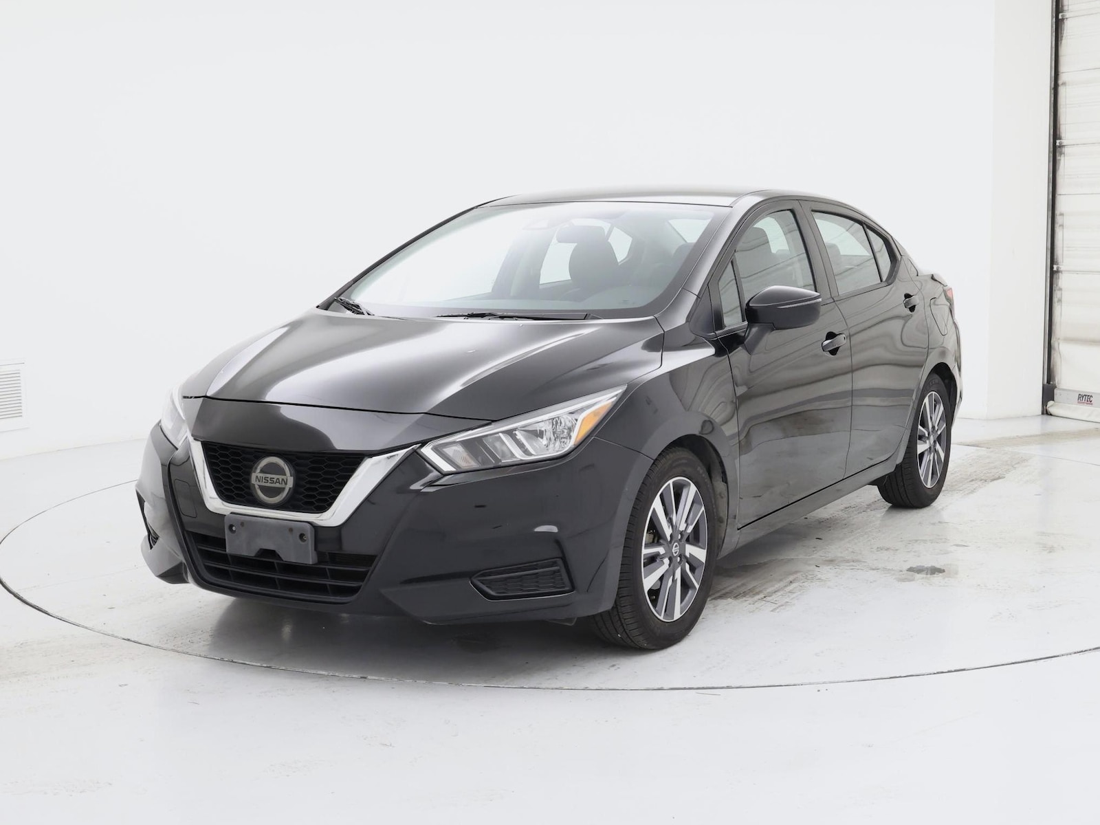 2020 Nissan Versa Sedan SV - Photo 5