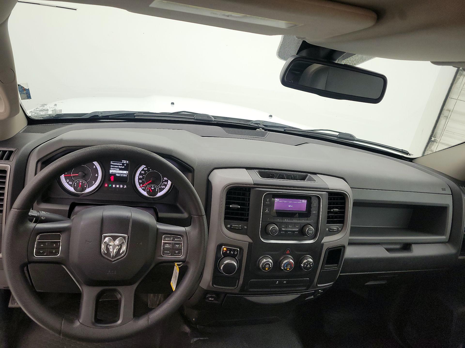 Thumbnail: 2019 RAM 1500 Classic - 9