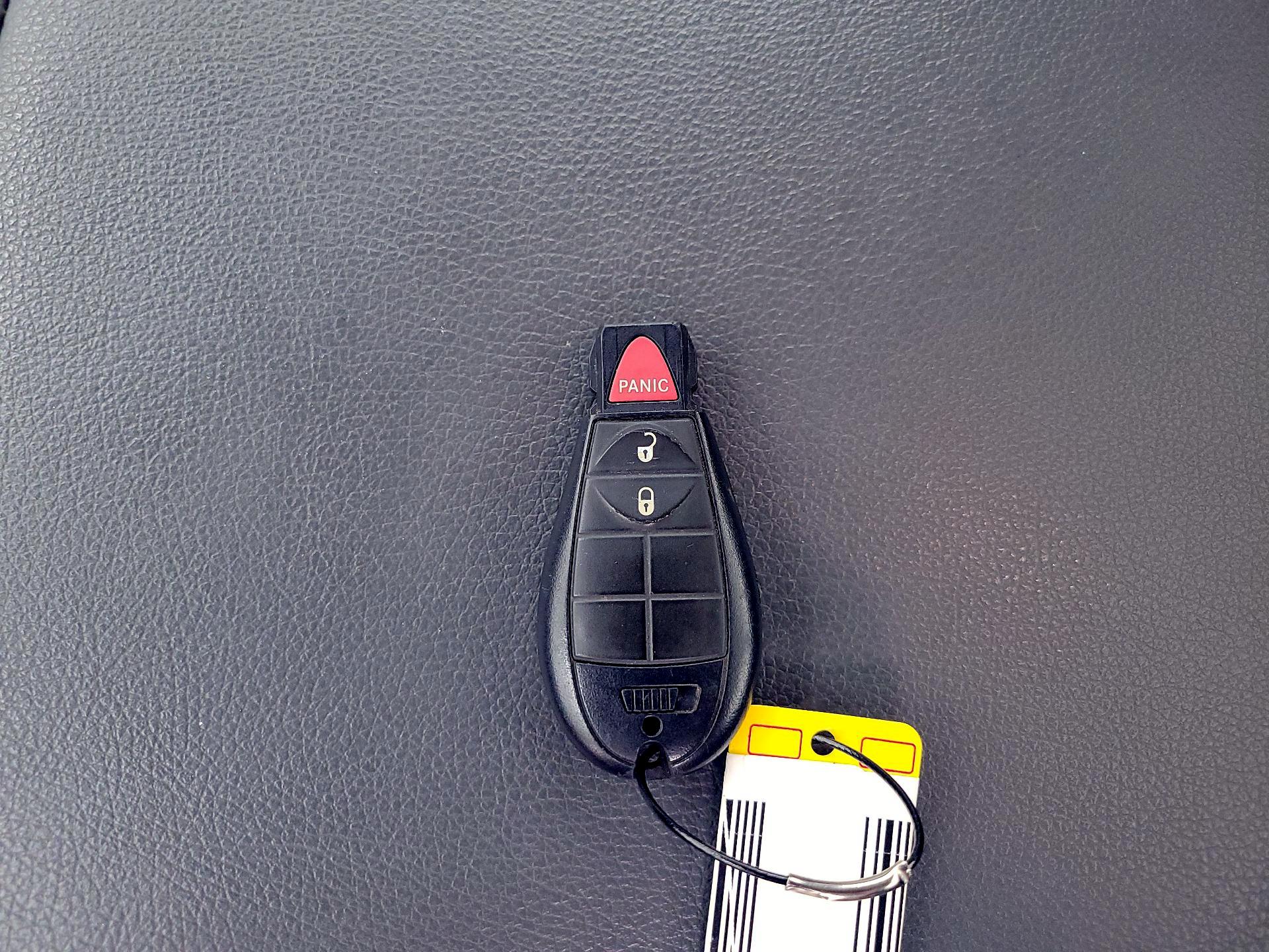 Thumbnail: 2019 RAM 1500 Classic - 19