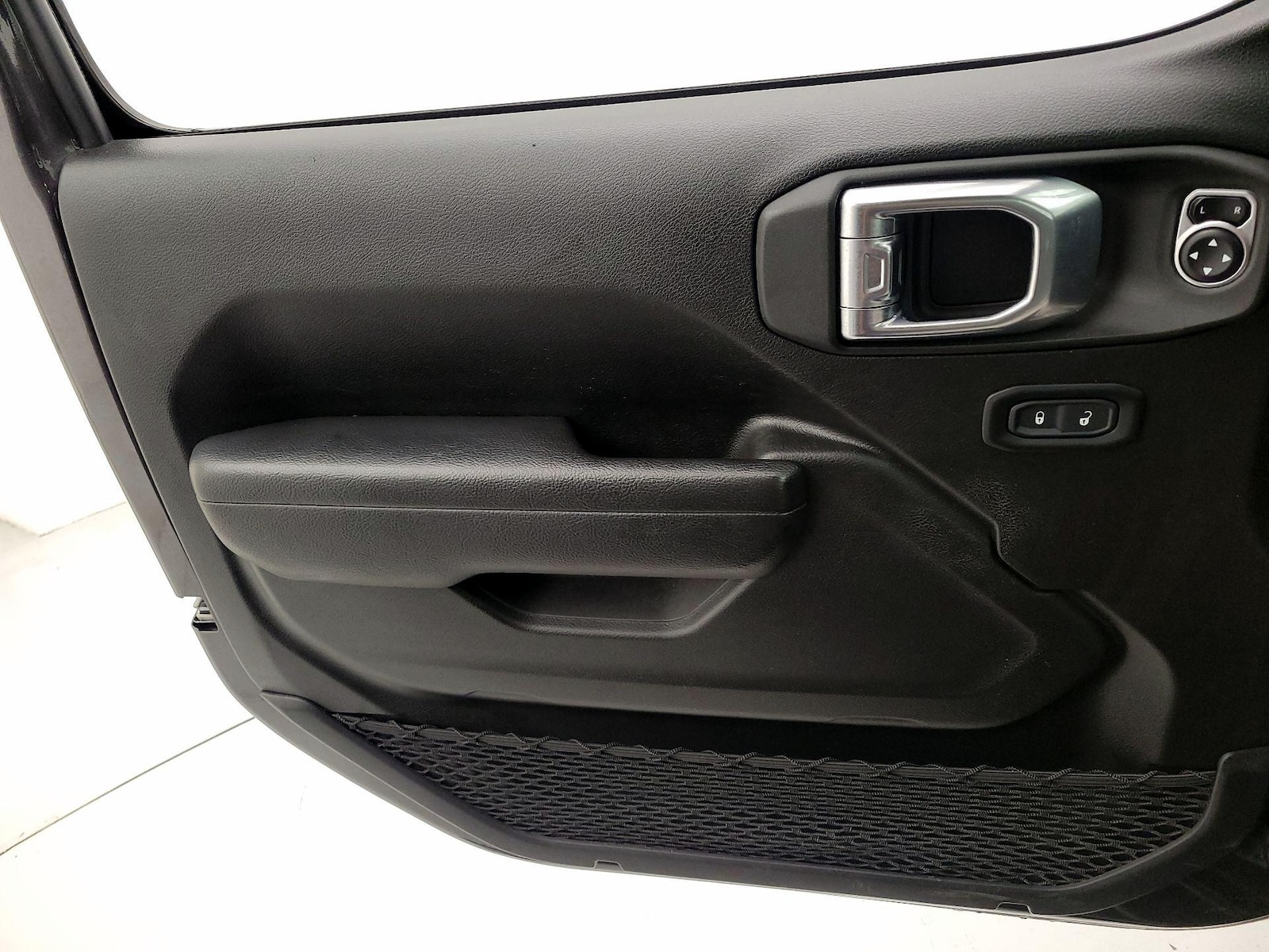 2024 Jeep Wrangler 4-Door Rubicon - Photo 13