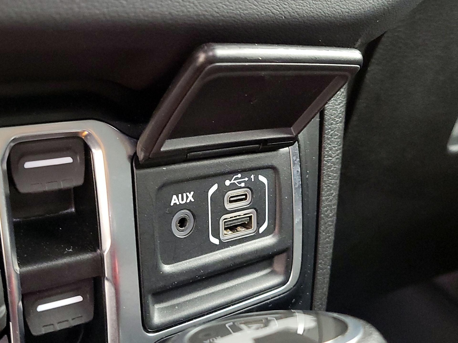 2024 Jeep Wrangler 4-Door Rubicon - Photo 19