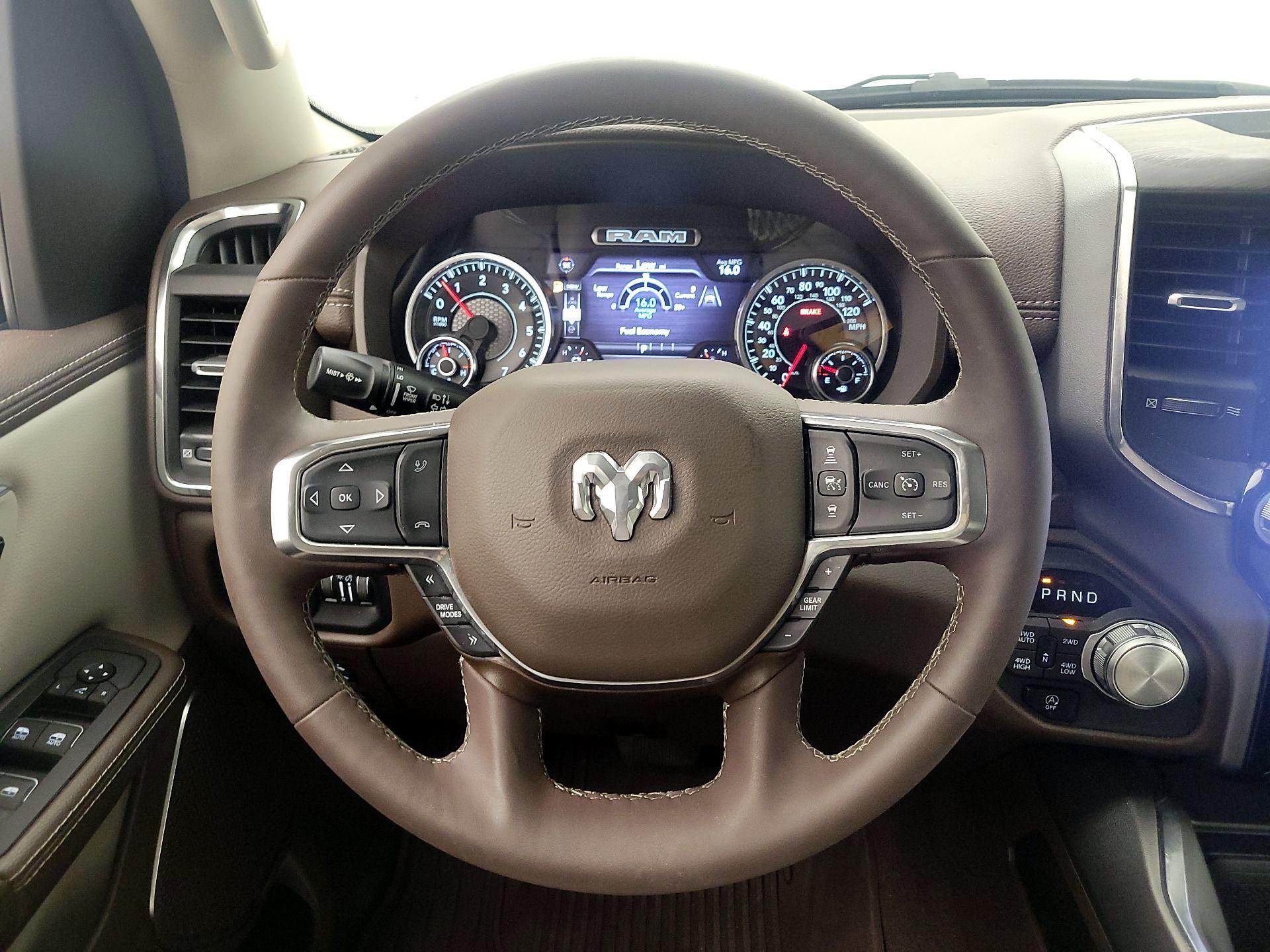 Thumbnail: 2025 RAM 1500 - 10