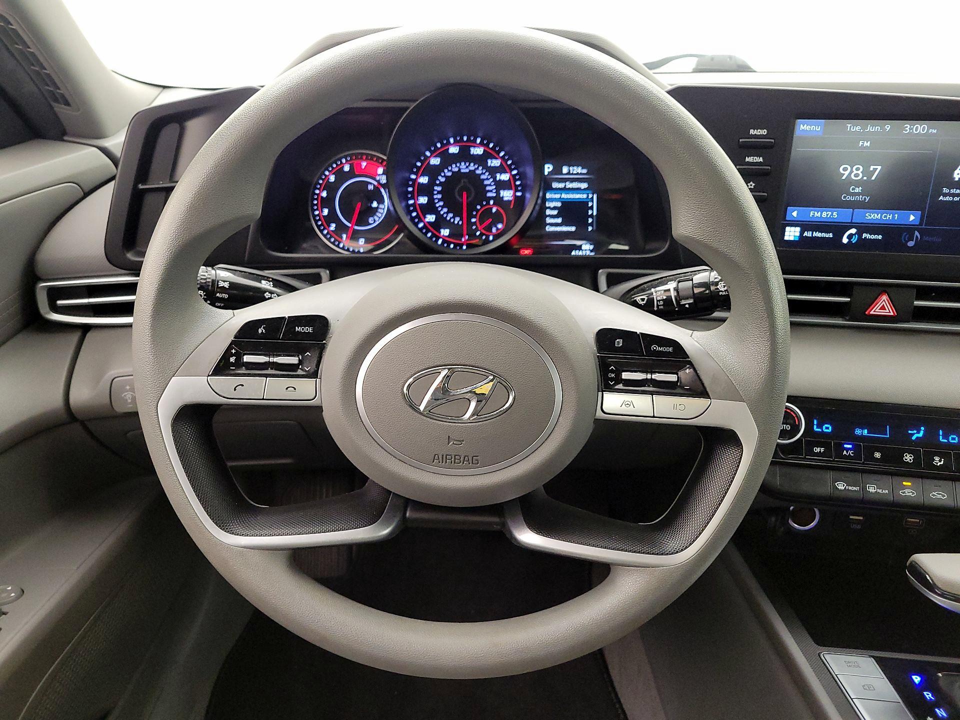 Thumbnail: 2021 Hyundai Elantra - 10