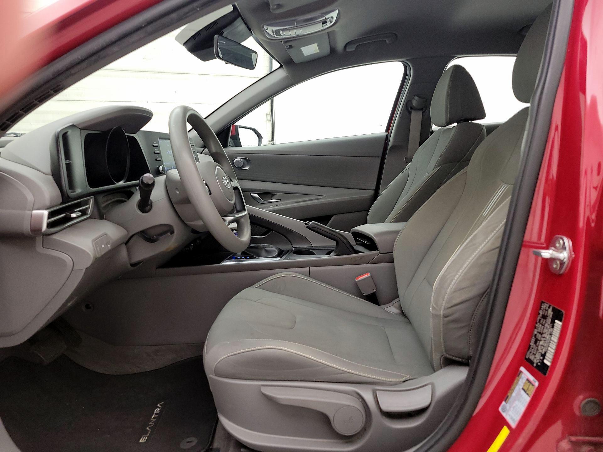 Thumbnail: 2021 Hyundai Elantra - 11