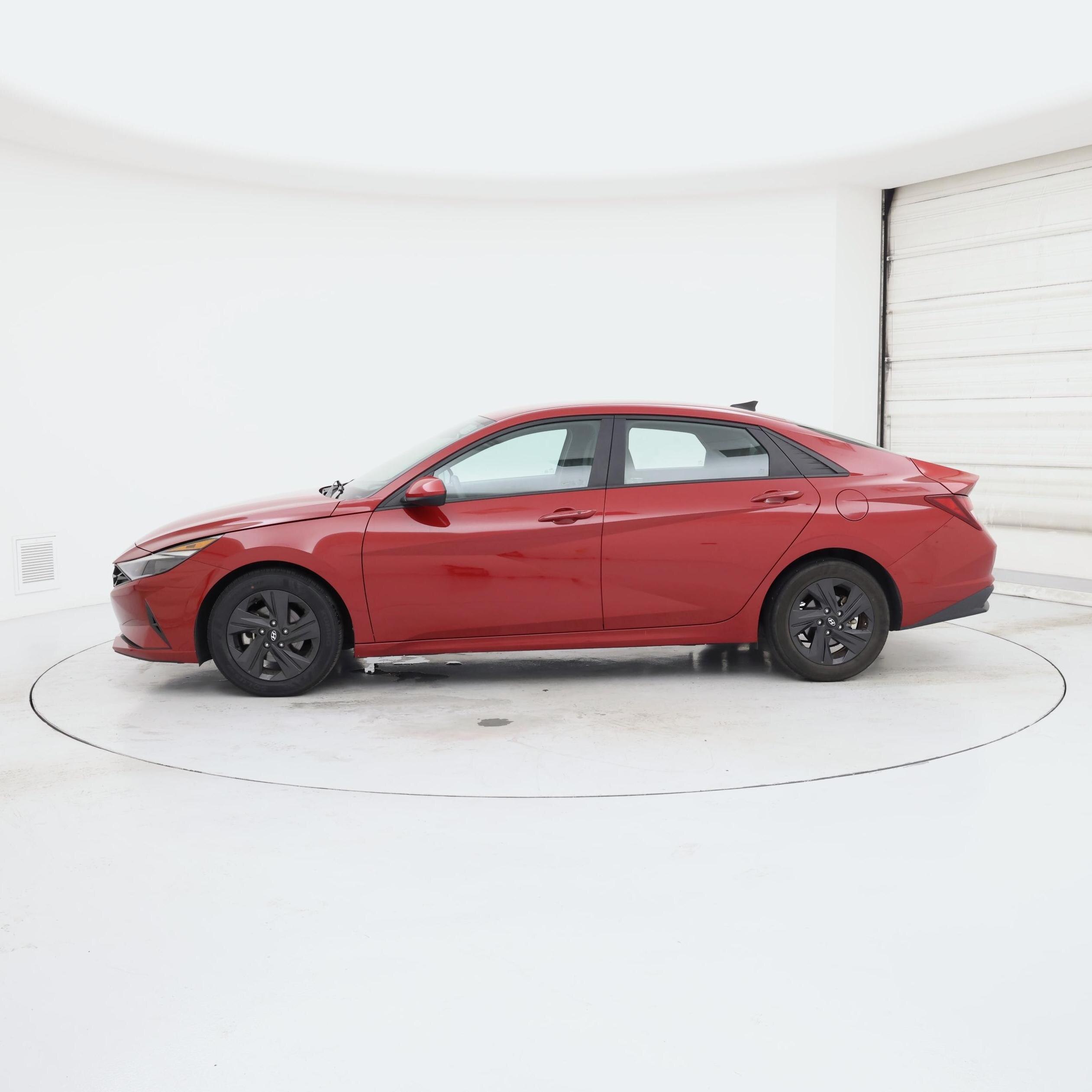 Thumbnail: 2021 Hyundai Elantra - 3