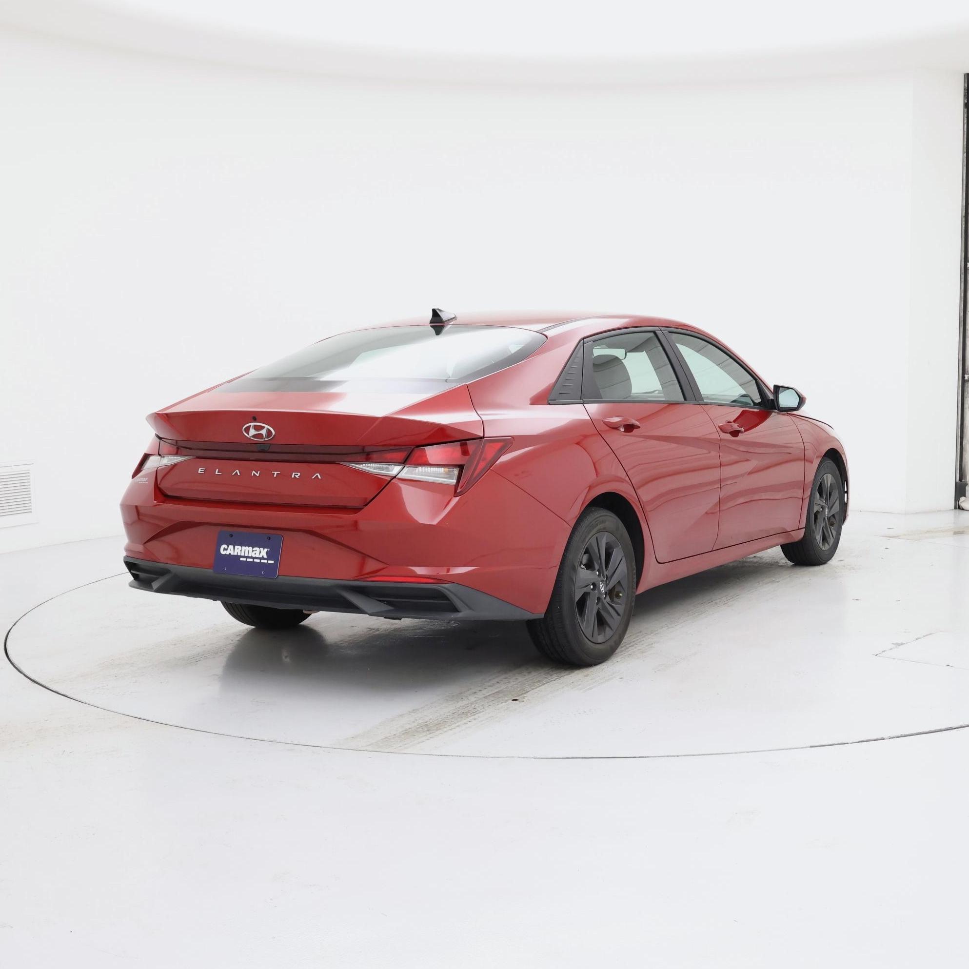 Thumbnail: 2021 Hyundai Elantra - 8