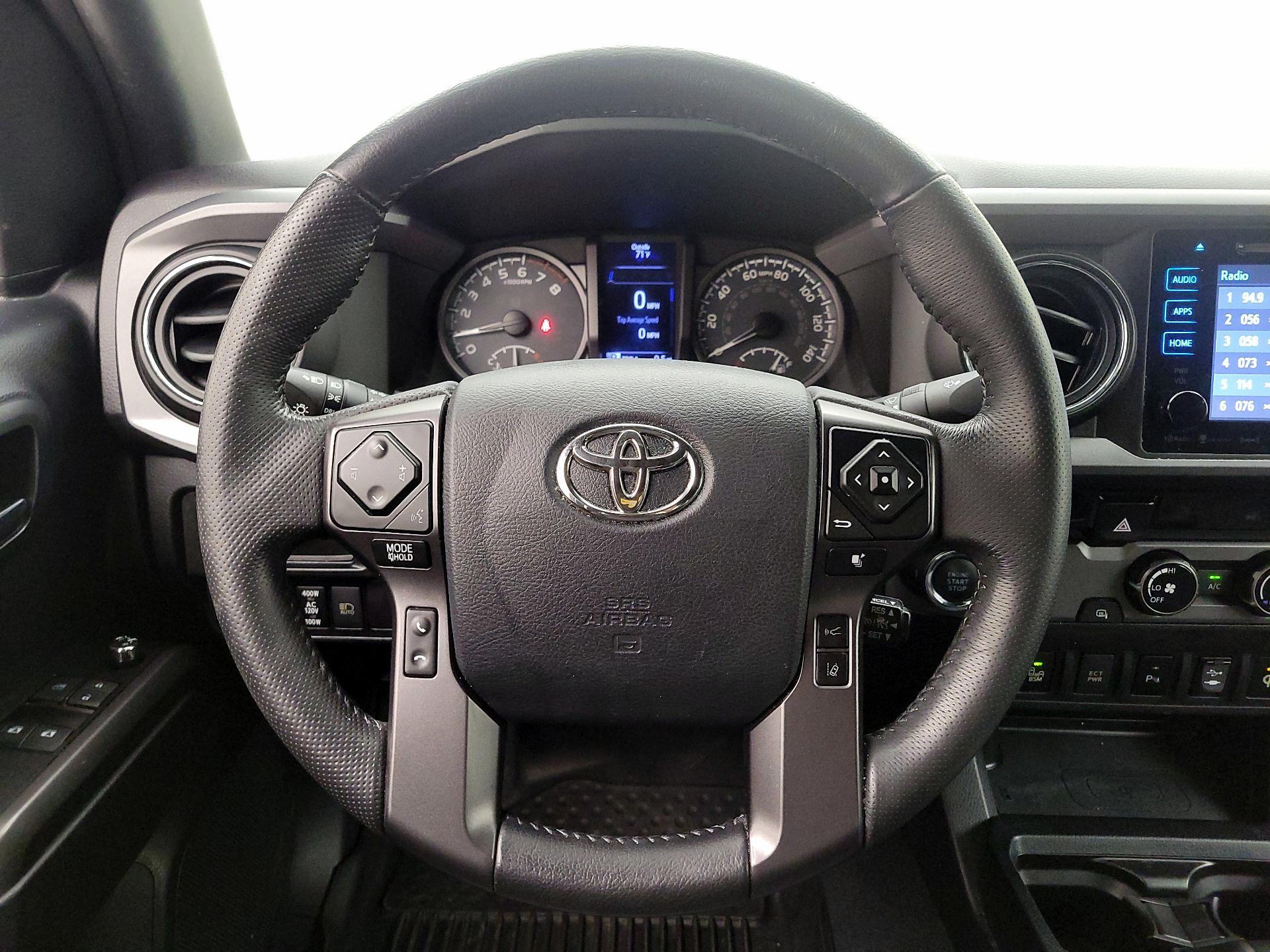 Thumbnail: 2018 Toyota Tacoma - 10